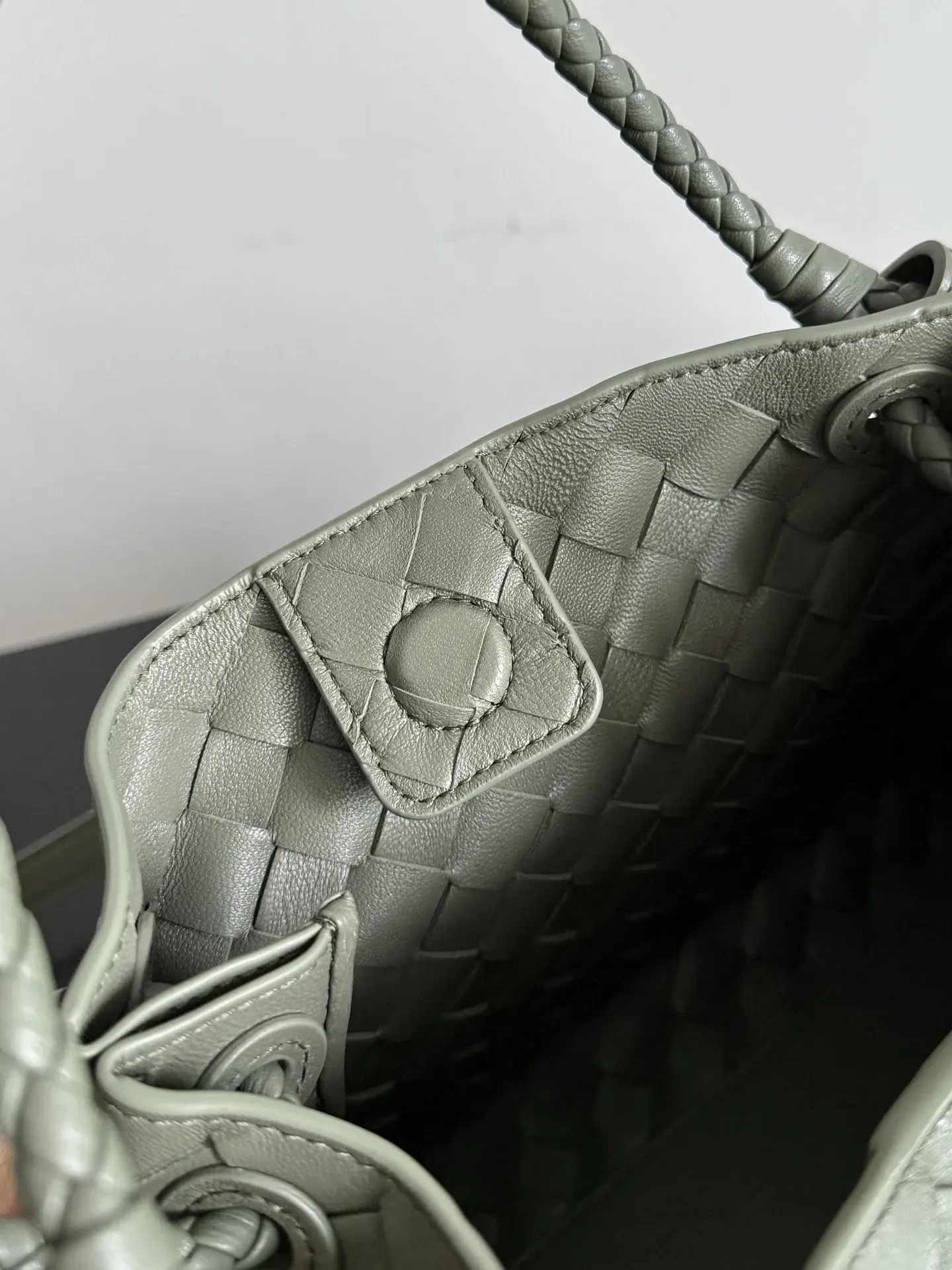 Bottega Veneta Knot Top Handle Bag product photo from LabelPicks