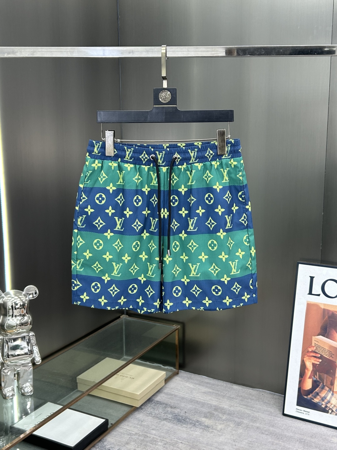 0227 Green fluorescent shorts