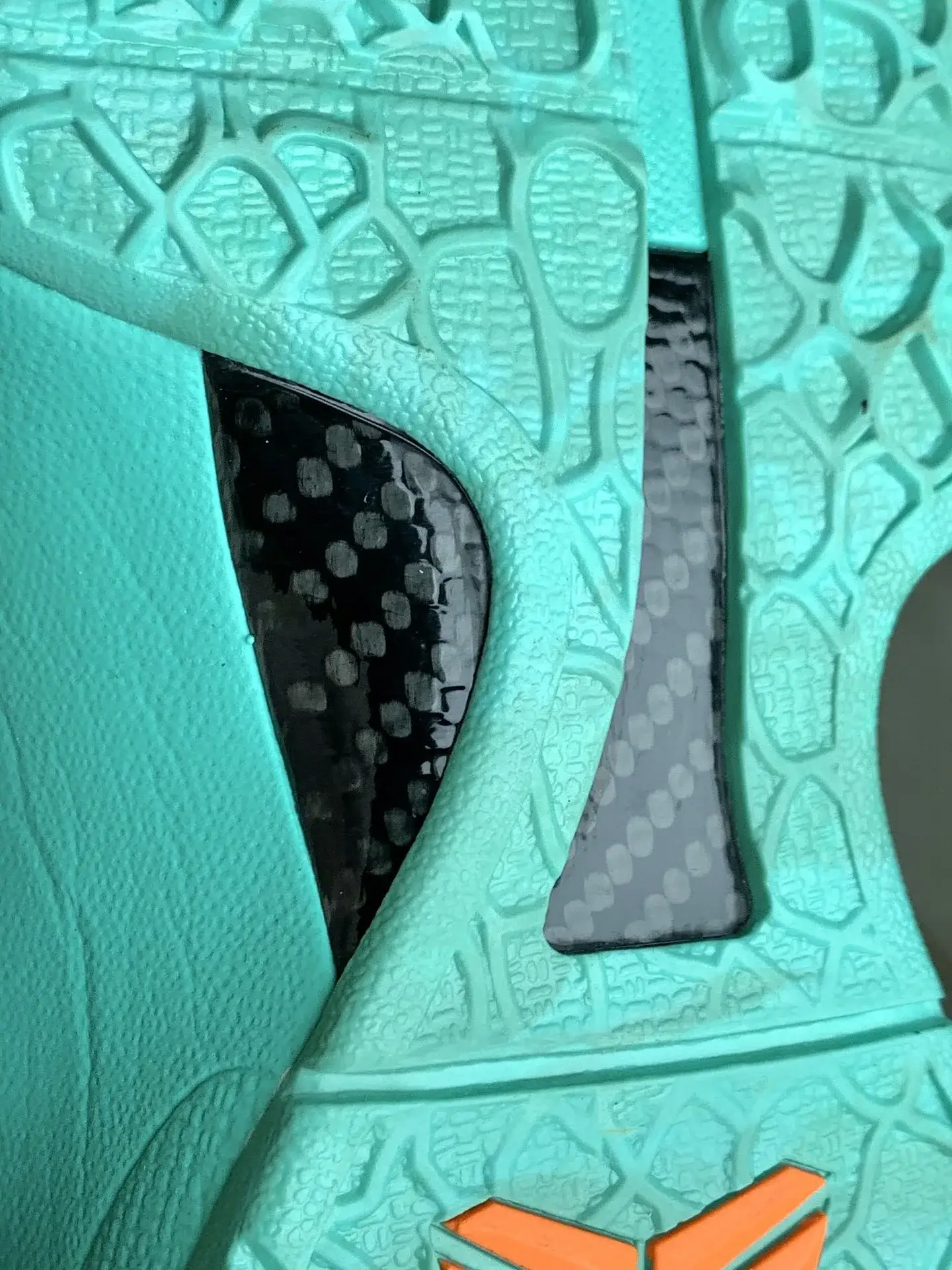 Kobe 6 Protro “Jalen Brunson” Shoes product photo from LabelPicks