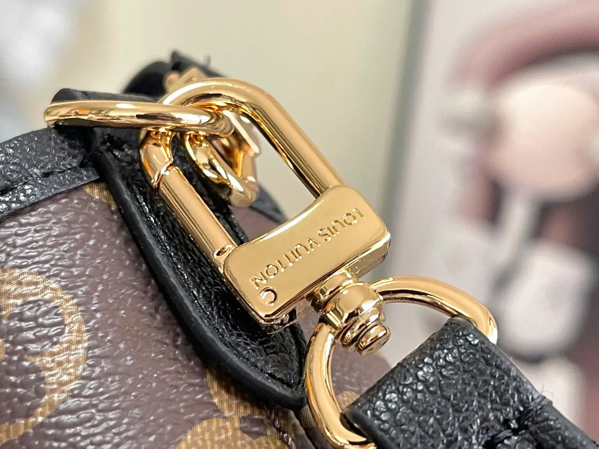 Louis Vuitton Neverfull Black Grained Leather Shoulder Bag product photo from LabelPicks