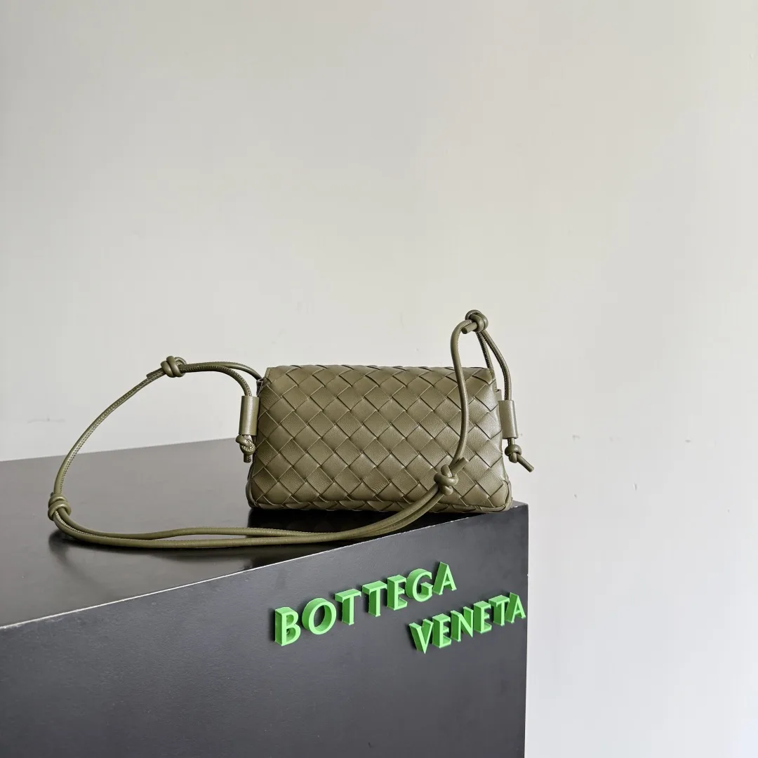 Bottega Veneta Notturno Clutch product photo from LabelPicks