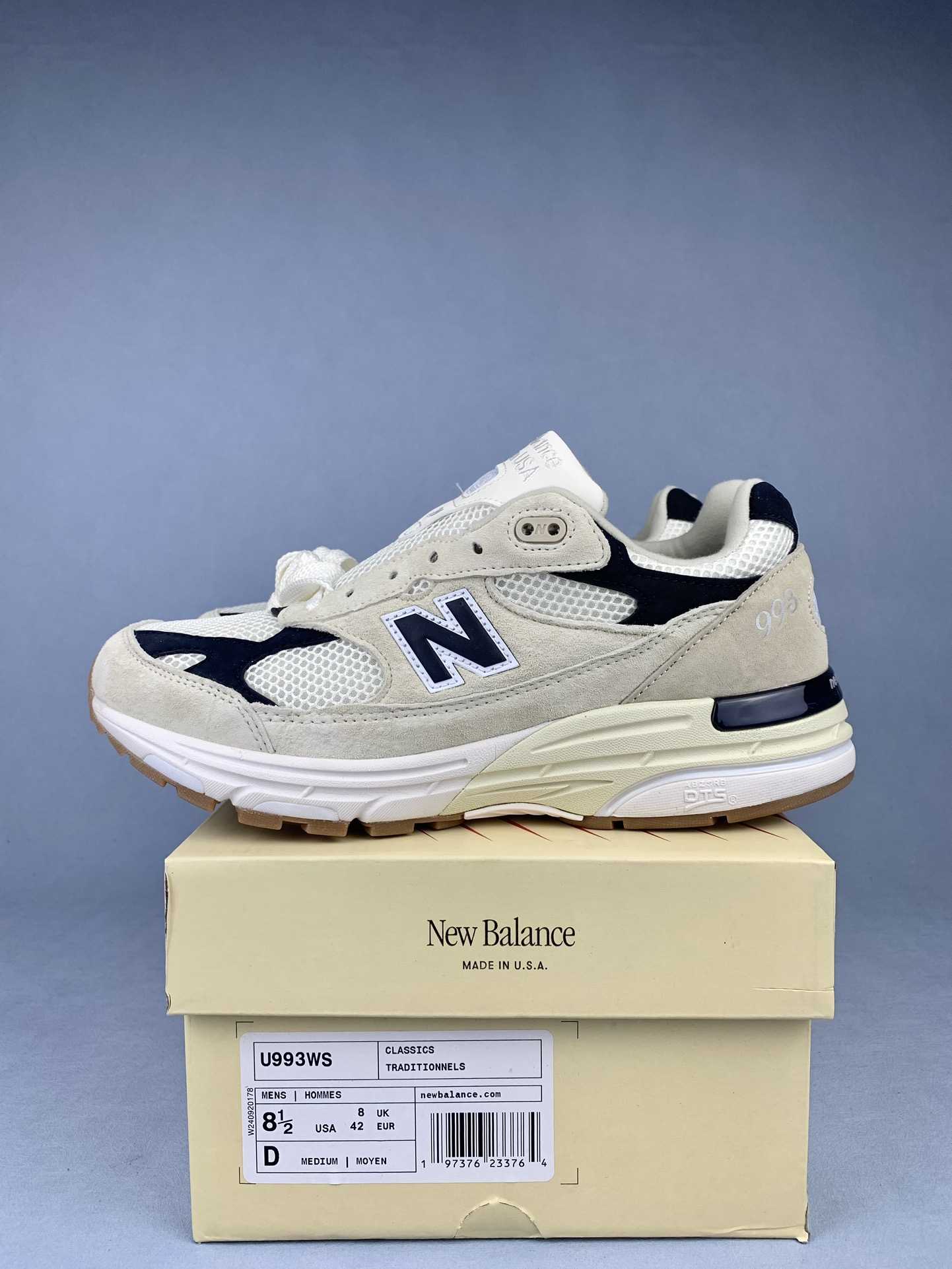 New Balance 993 Shoes