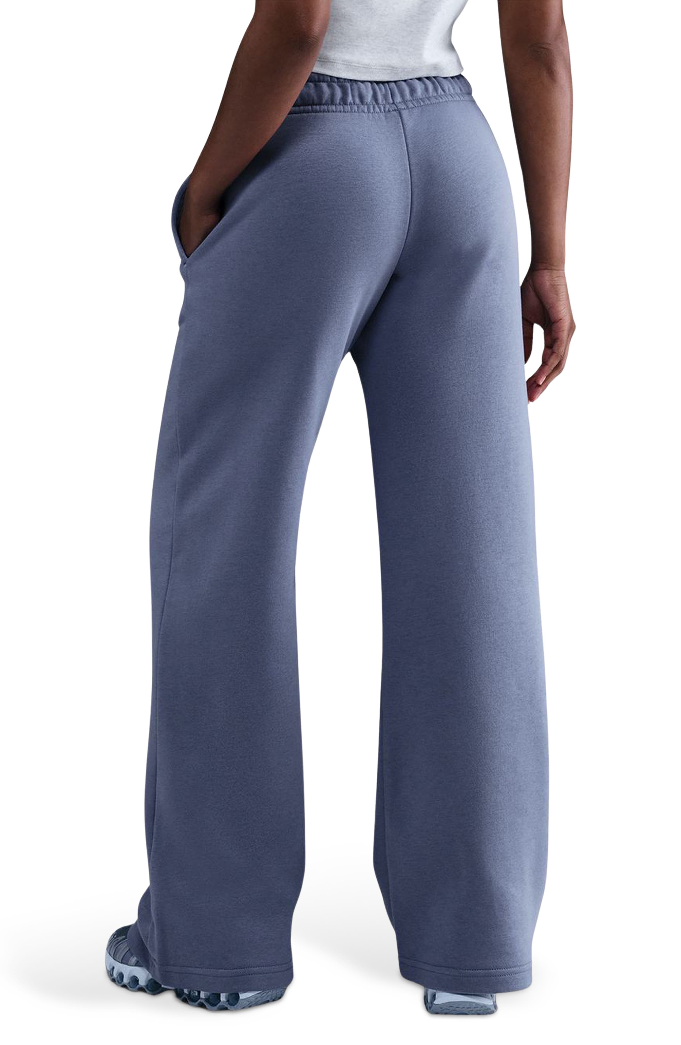 Nike Club Logo Fleece Pants
