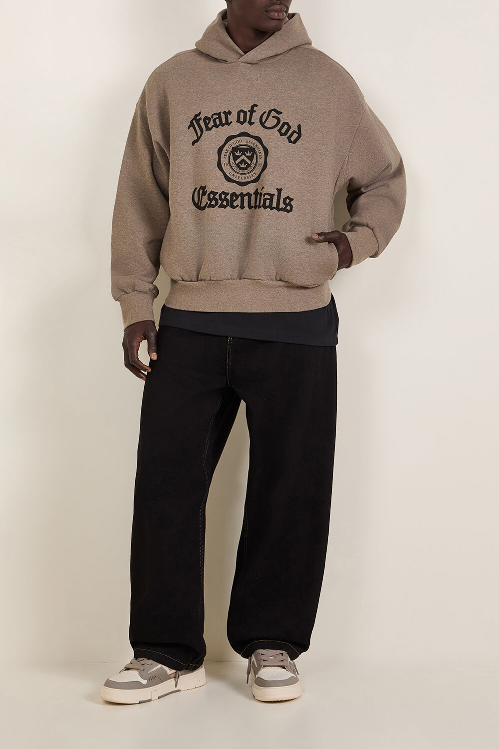 FEAR OF GOD ESSENTIALS סווטשירט קפוצ'ון
