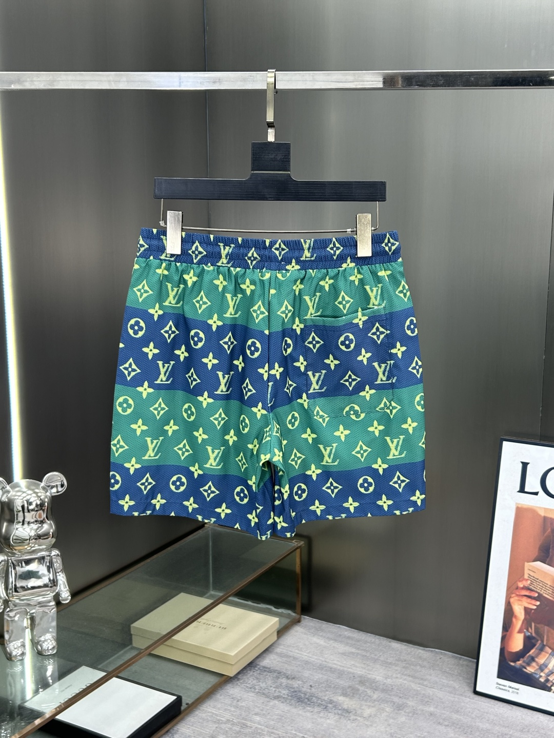 0227 Green fluorescent shorts