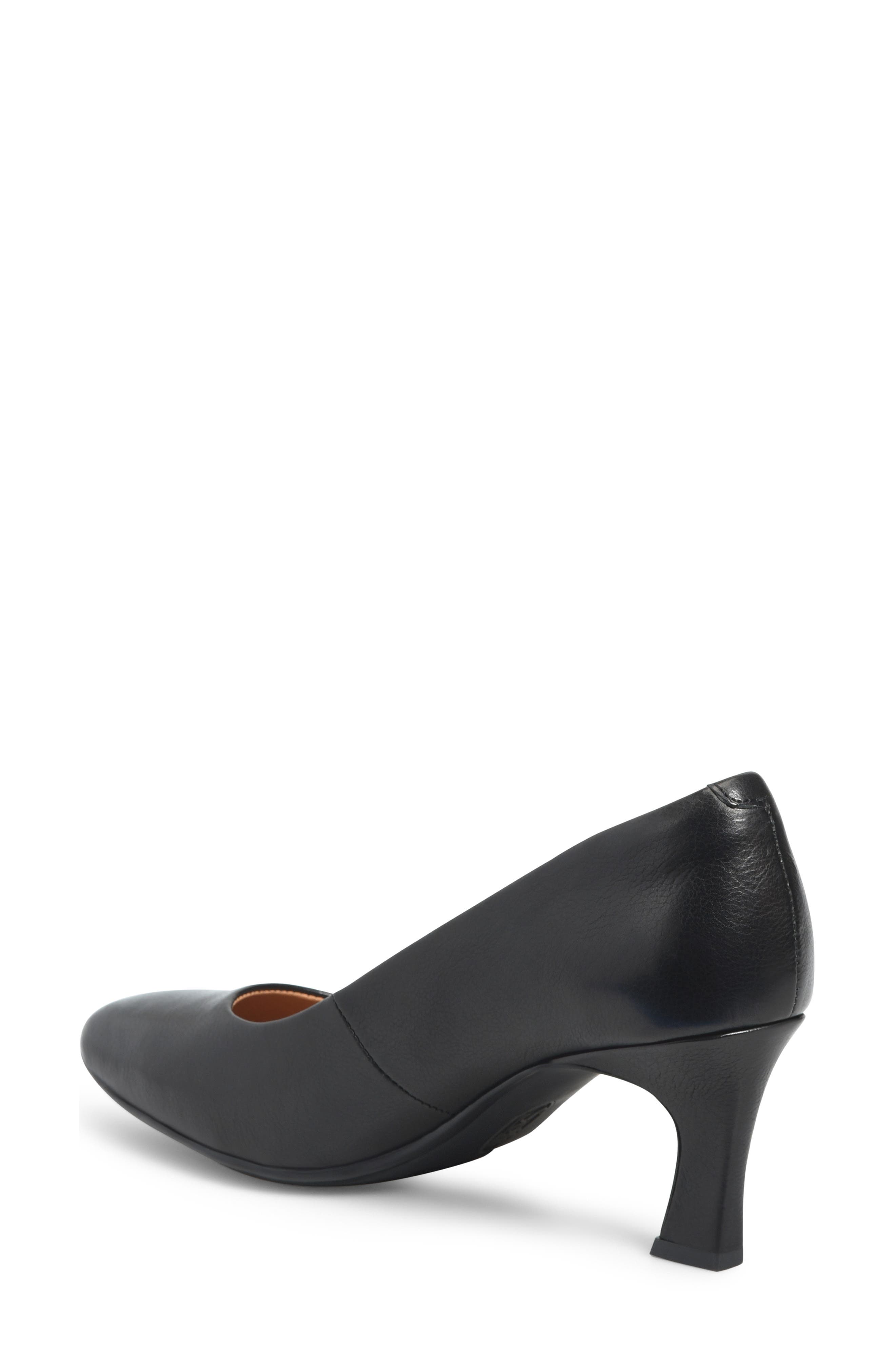 Söfft Samy Pointed Toe Pump