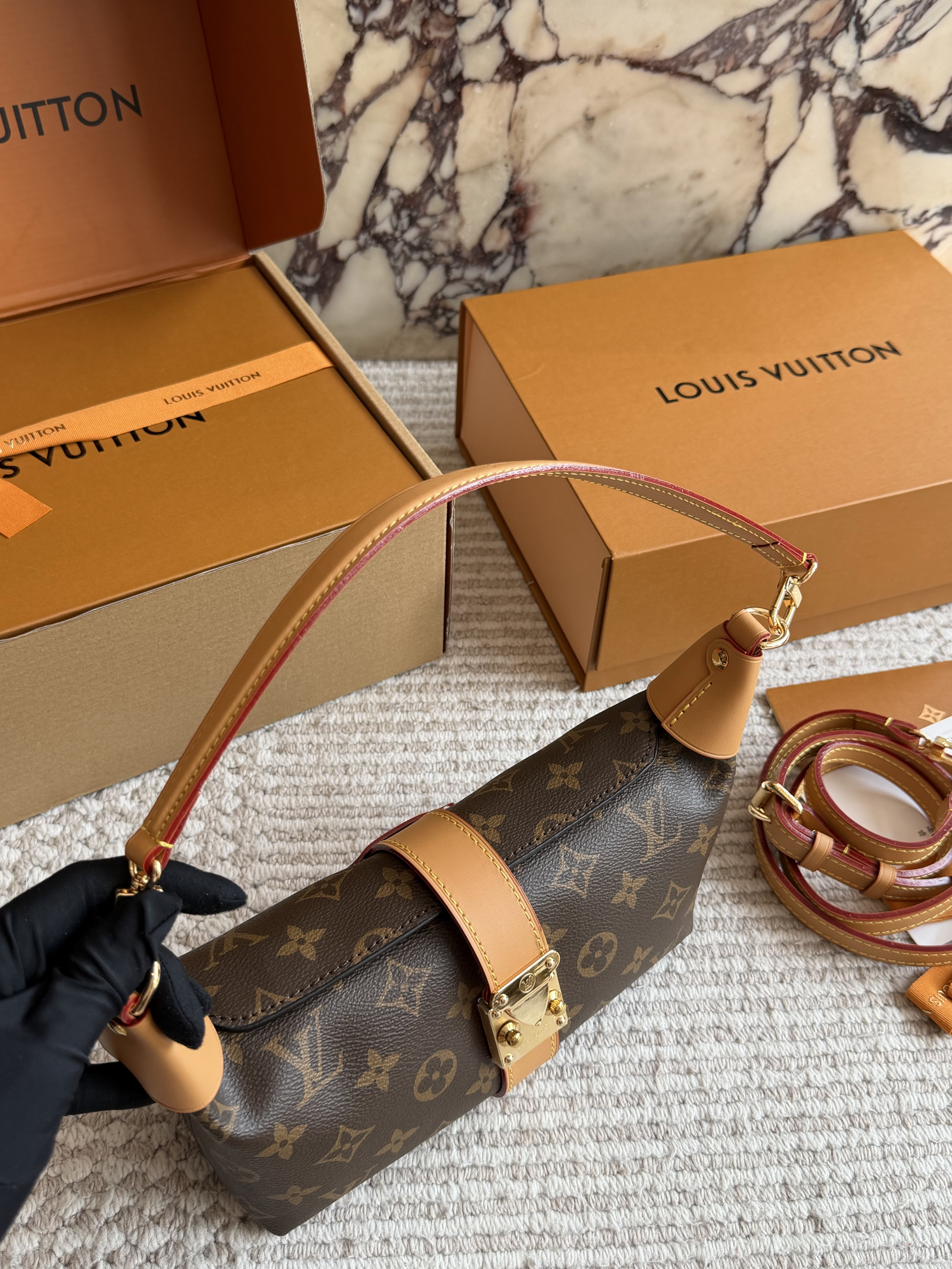 LV Pochette Mia Bag