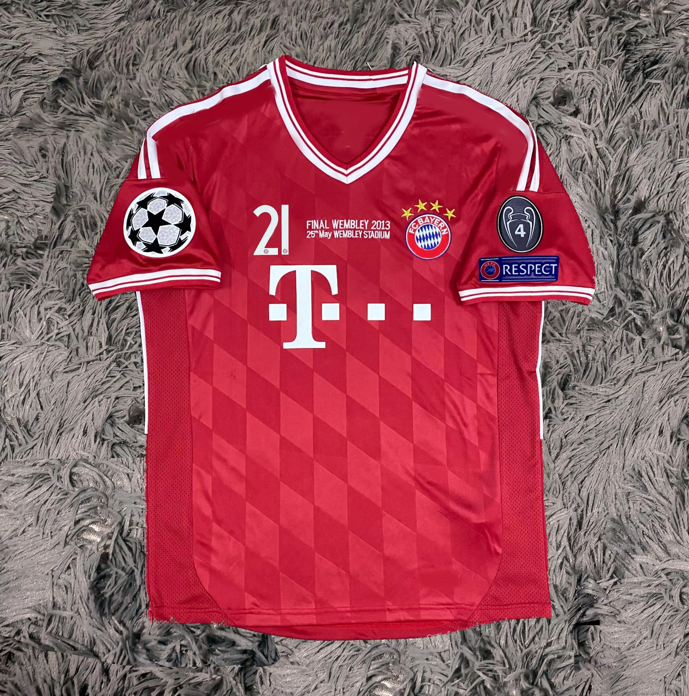 Philipp Lahm SIGNED Bayern 12/13 UCL Final Home Jersey/Shirt - COA - 2012 Retro
