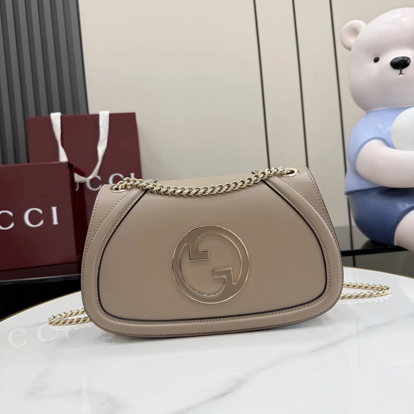 Gucci GG Supreme Canvas Shoulder Bag product photo from LabelPicks