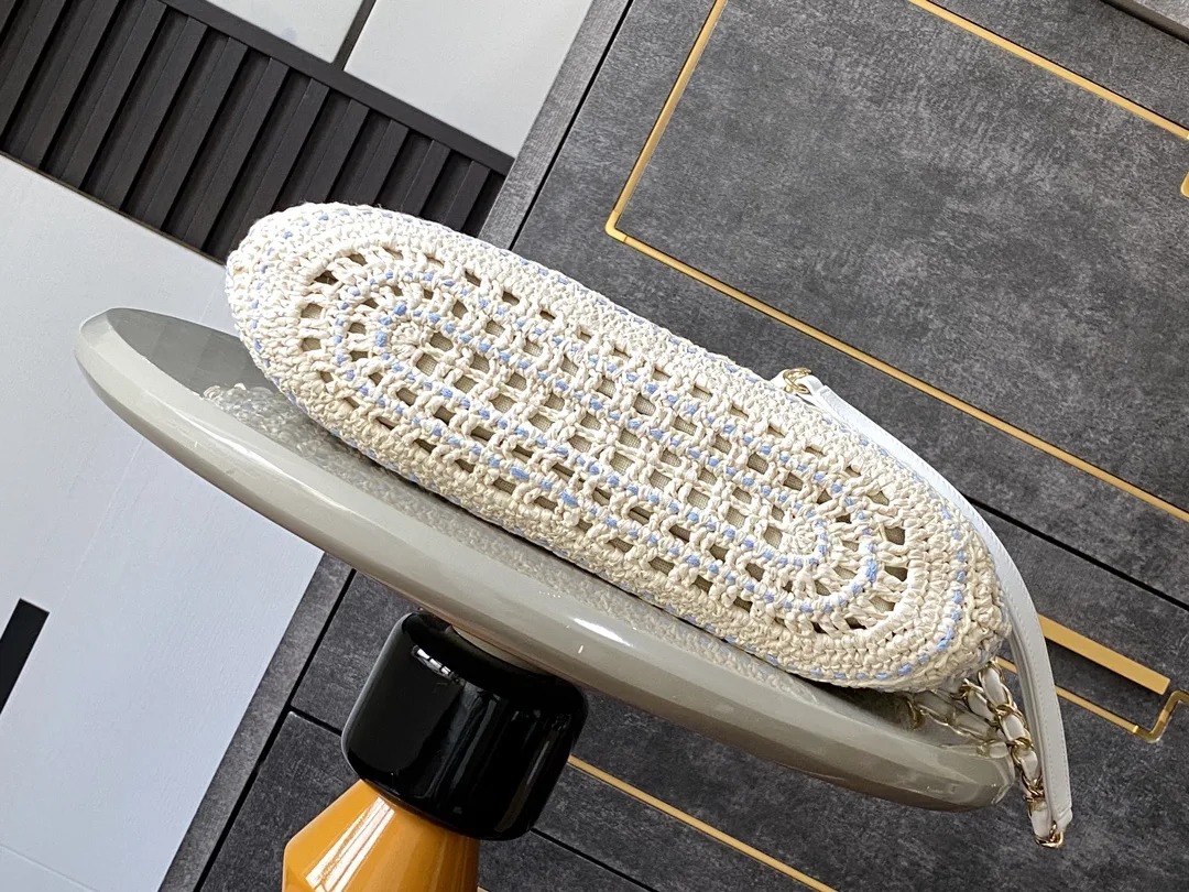 Chanel Beige Straw Woven Tote Bag product photo from LabelPicks