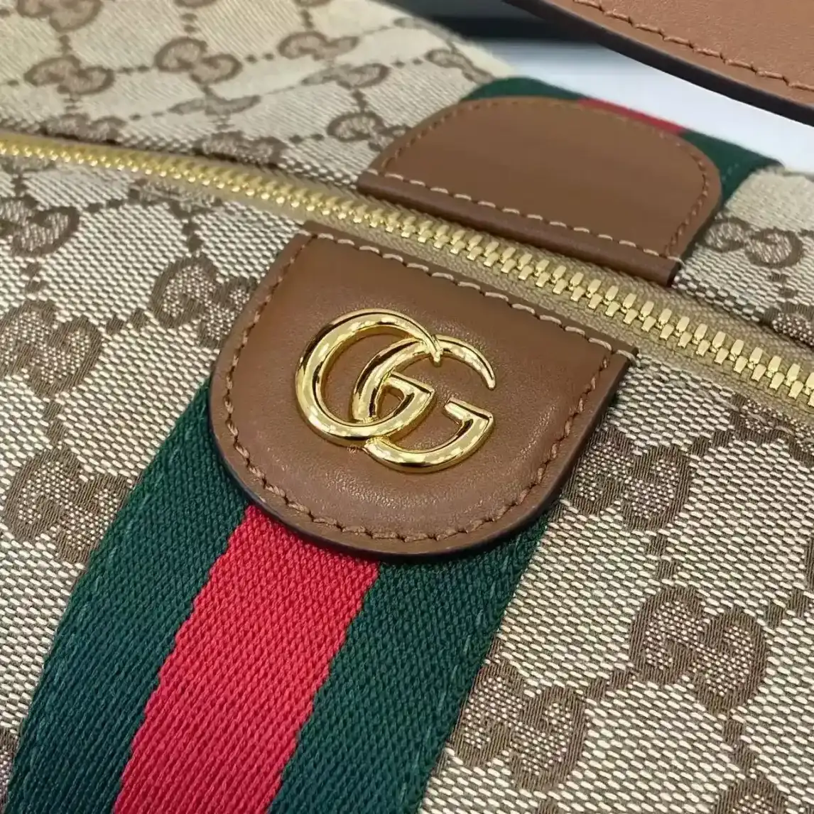 Gucci Brown GG Supreme Canvas Shoulder Bag product photo from LabelPicks