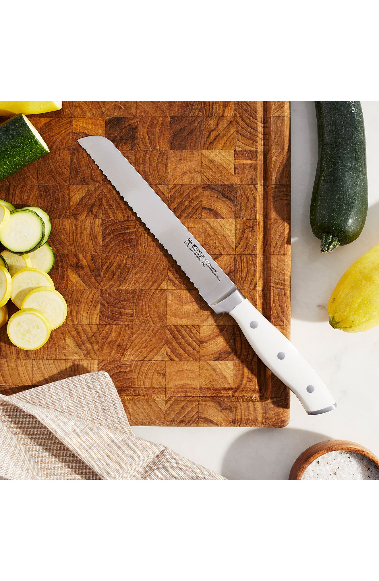 HENCKELS CUTLERY Forged Accent 8-Inch Bread Knife