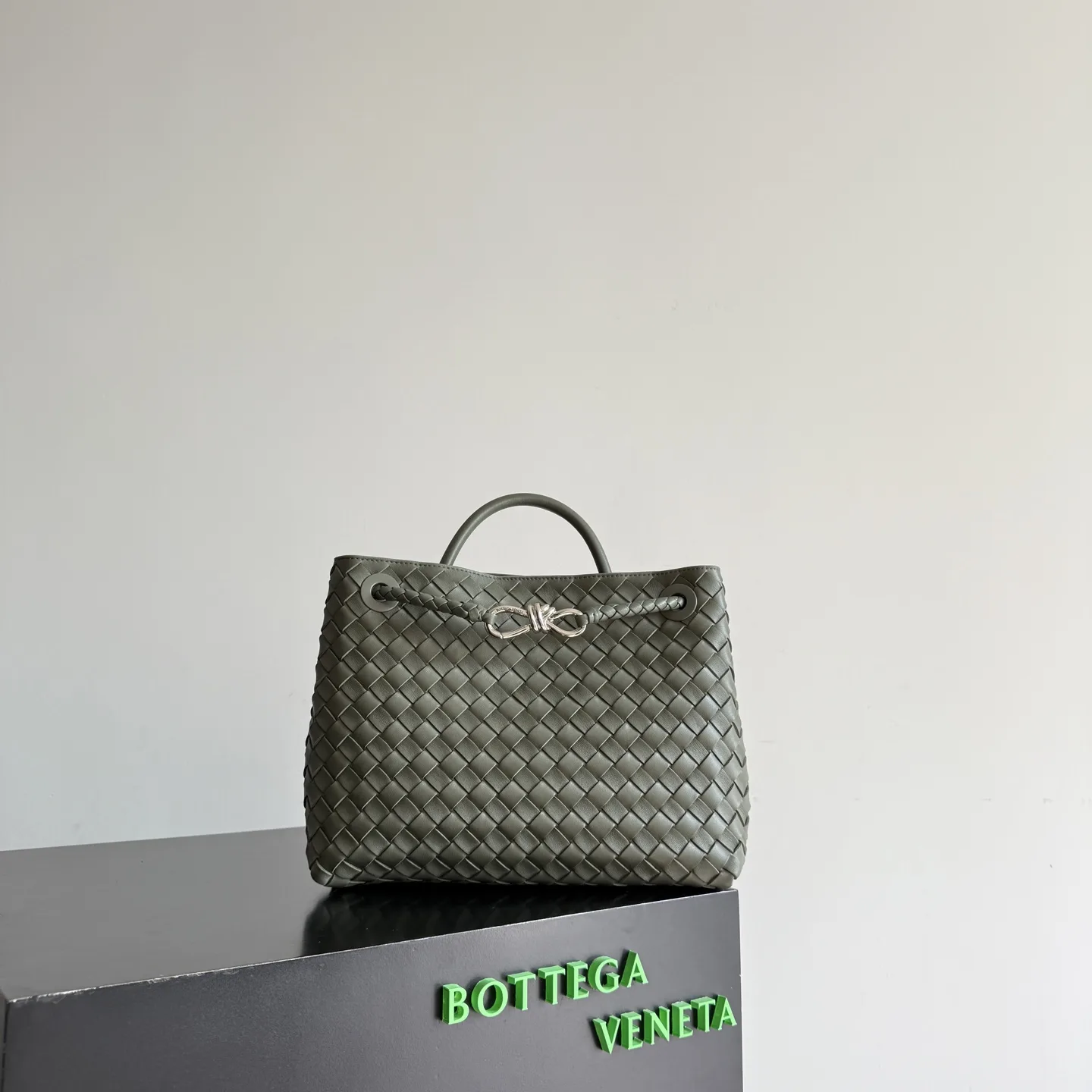 Bottega Veneta Intrecciato Woven Leather Andiamo Top Handle Bag product photo from LabelPicks