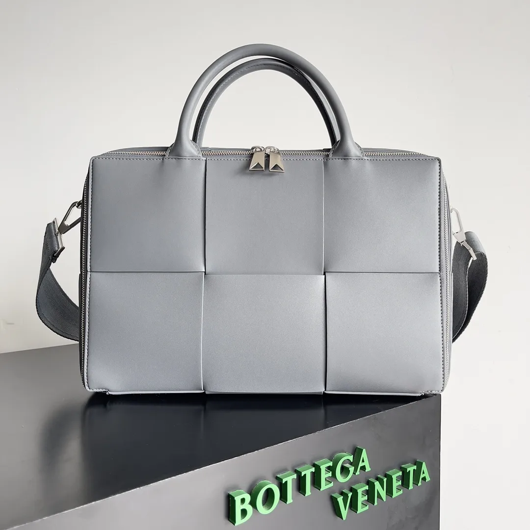 Bottega Veneta Intrecciato Woven Leather Tote Bag product photo from LabelPicks