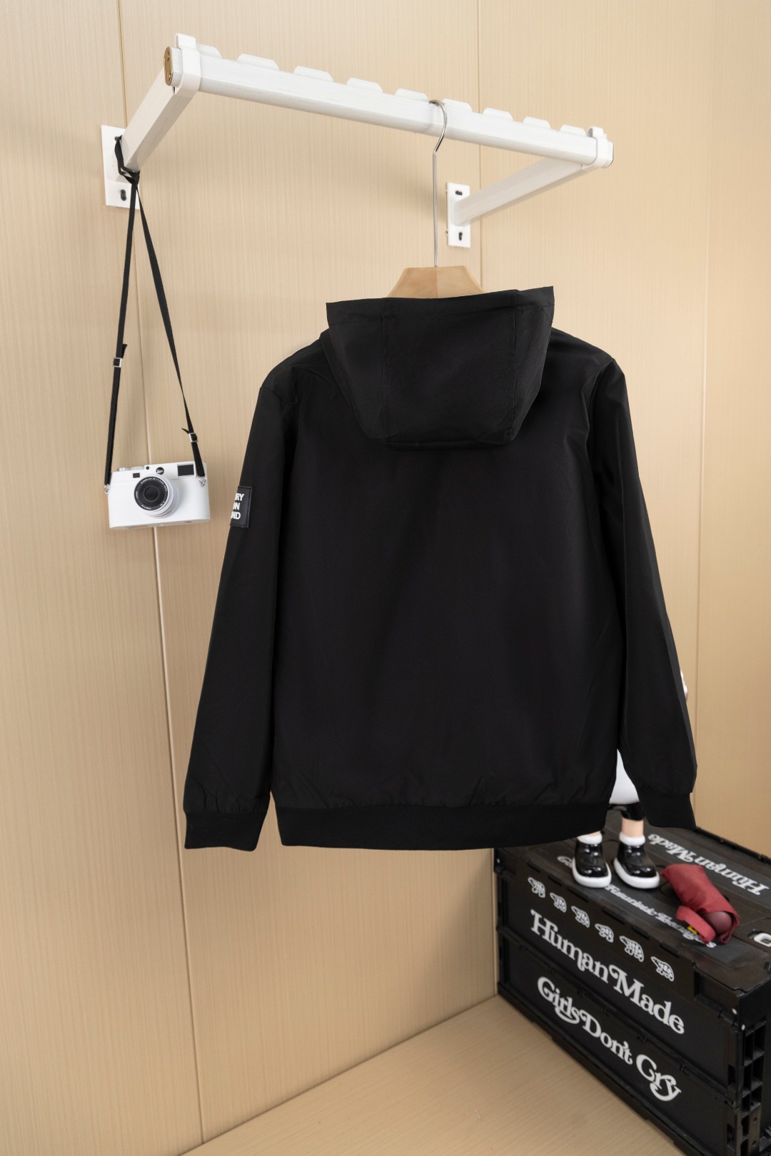 Stylish Letter Embroidered Long Sleeved Zipper Jackets
