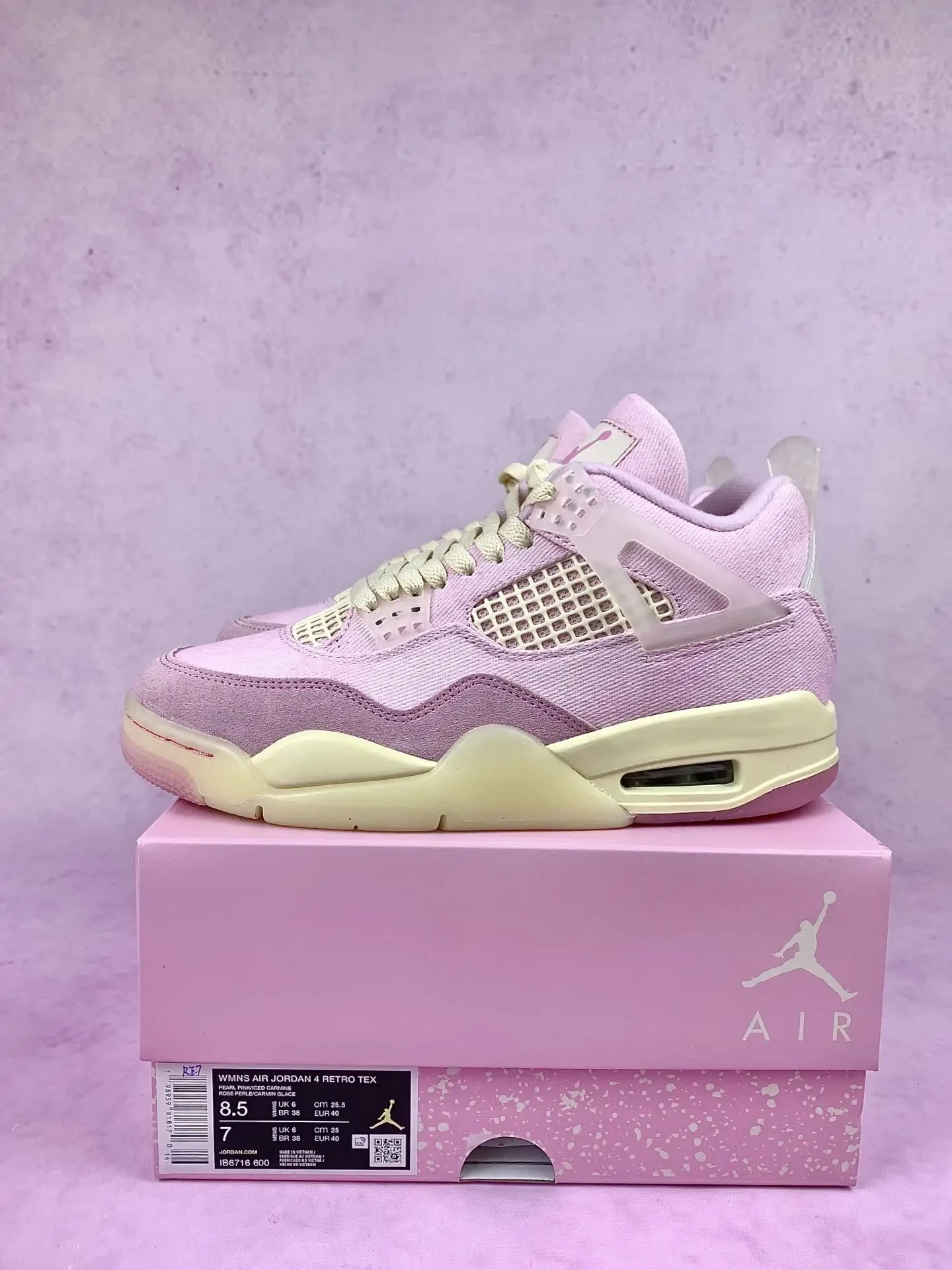 Air Jordan 4 Retro 