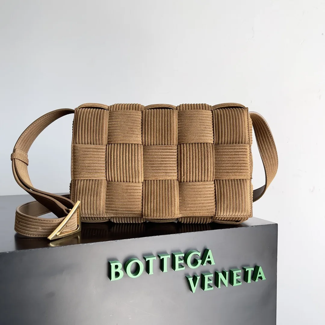 Bottega Veneta Cassette Green Intrecciato Woven Leather Shoulder Bag product photo from LabelPicks