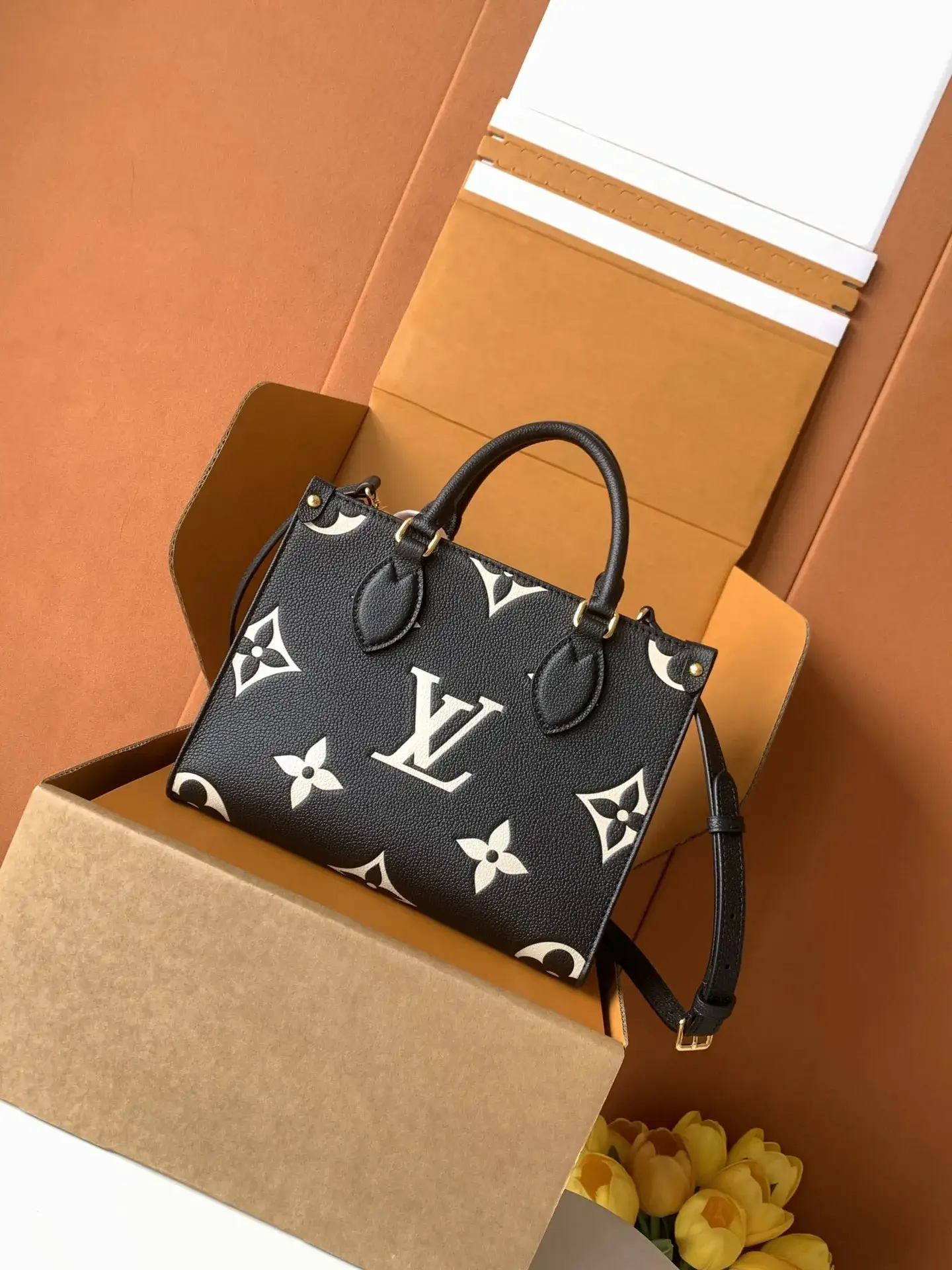 Louis Vuitton Onthego Tote Bag product photo from LabelPicks