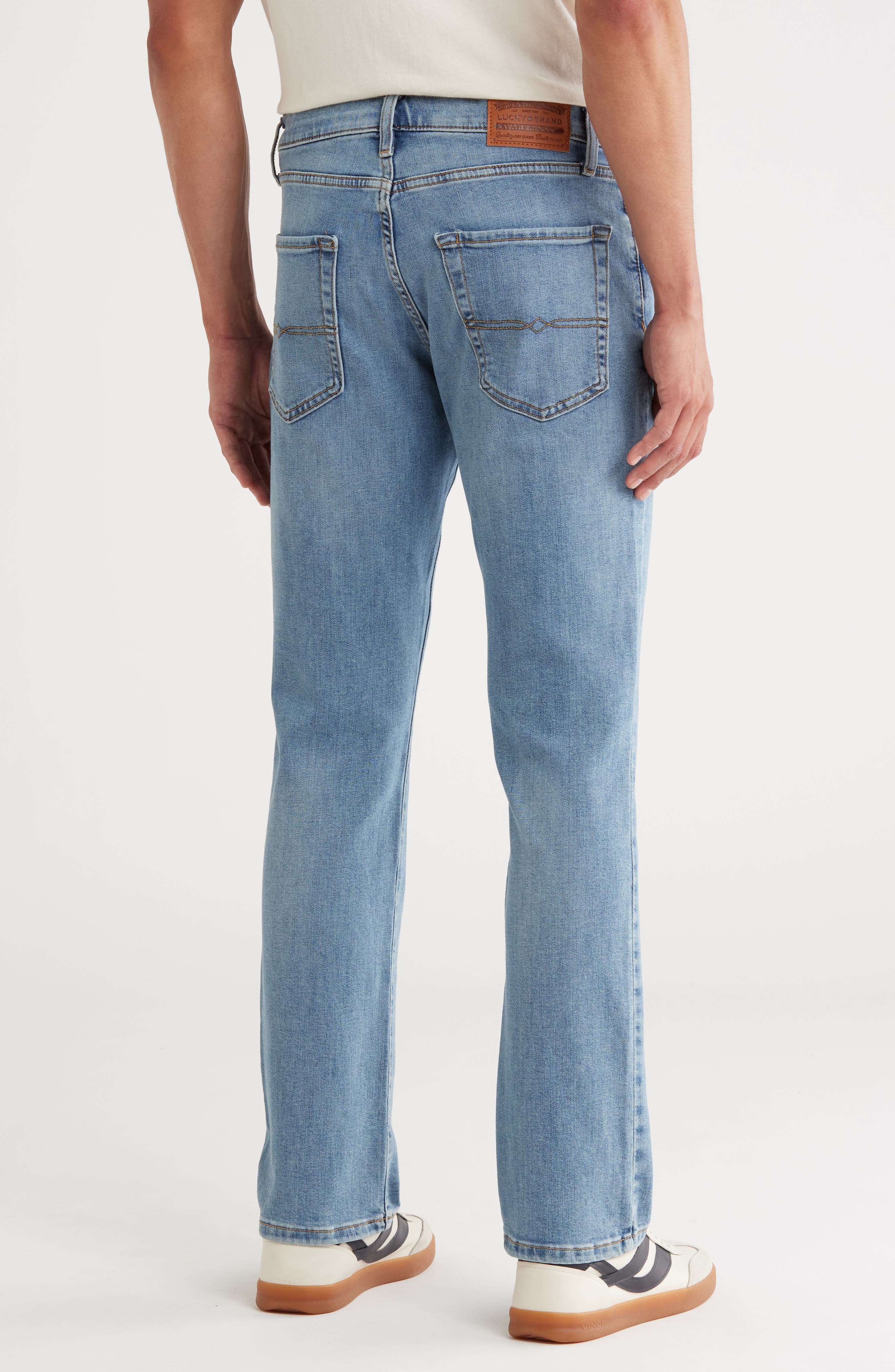 Lucky Brand 223 Straight Jeans