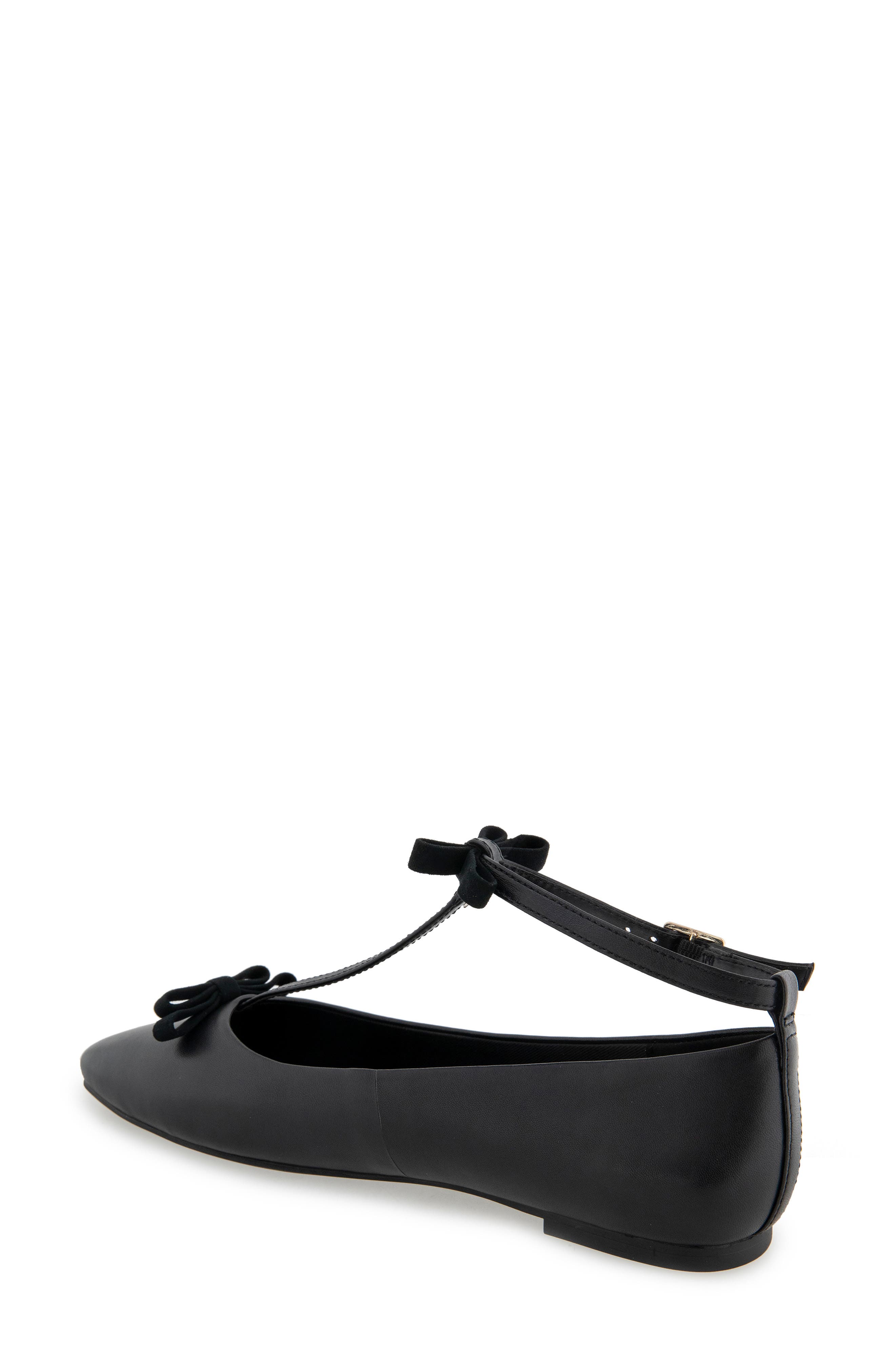 Kenneth Cole Juliet T-Strap Flat