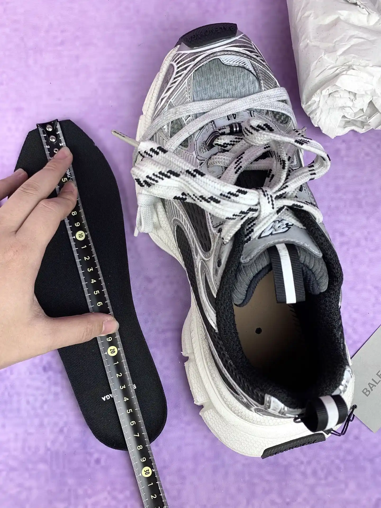 3XL Sneakers in Black/Grey/White product photo from LabelPicks
