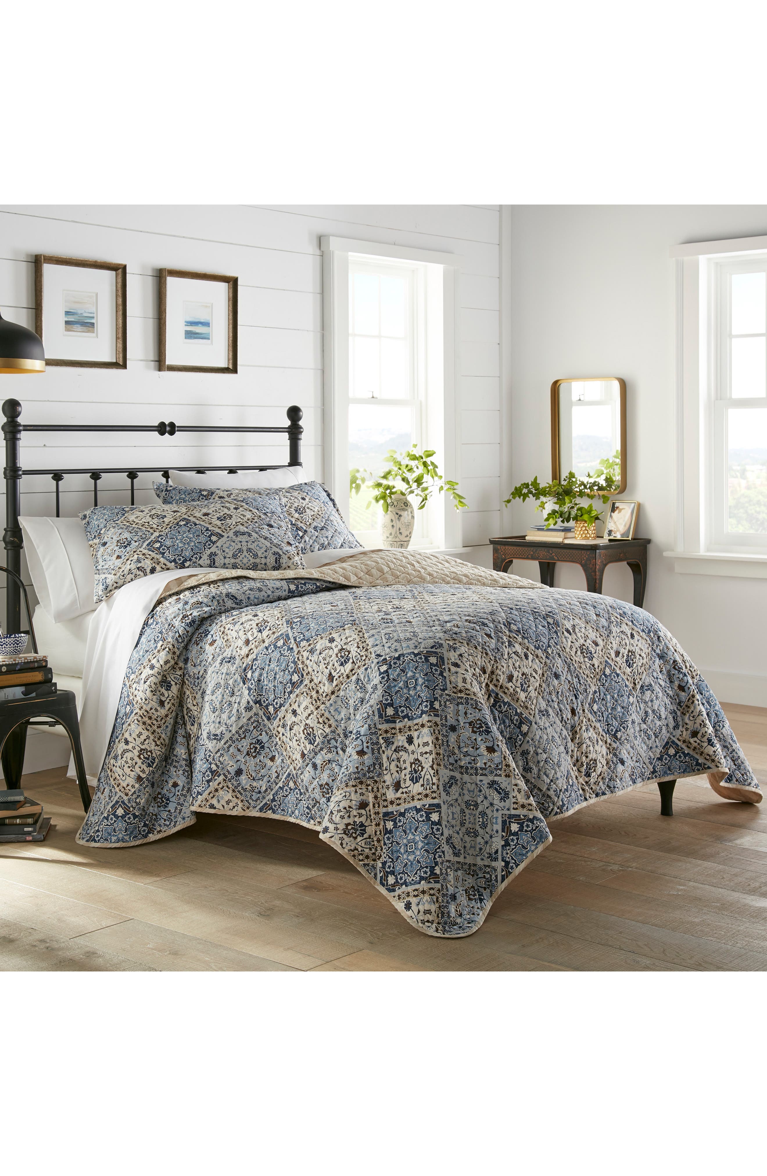 STONE COTTAGE Arell Reversible Quilt & Sham Set