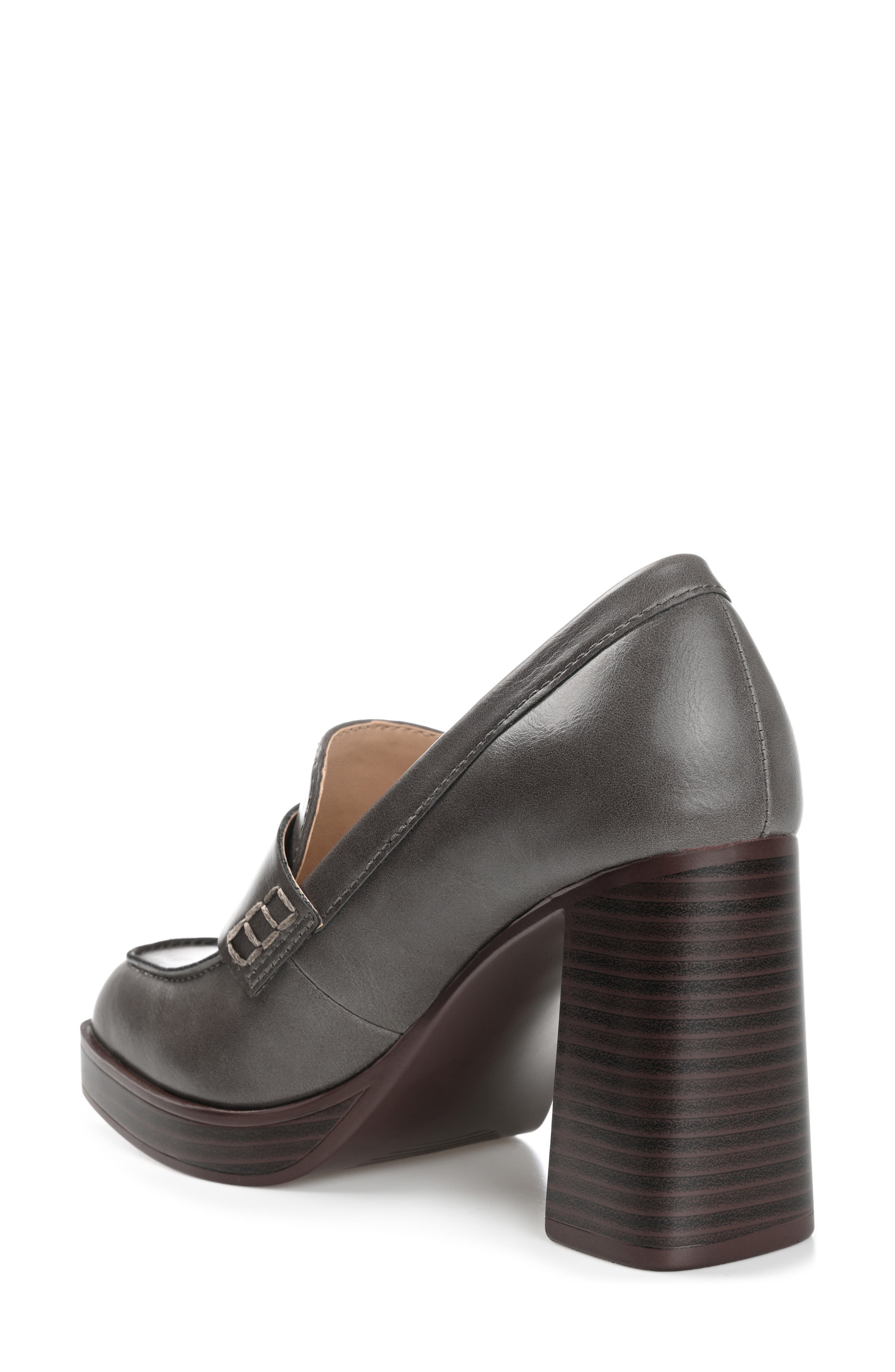 Journee Collection Ezzey Pump - Wide Width
