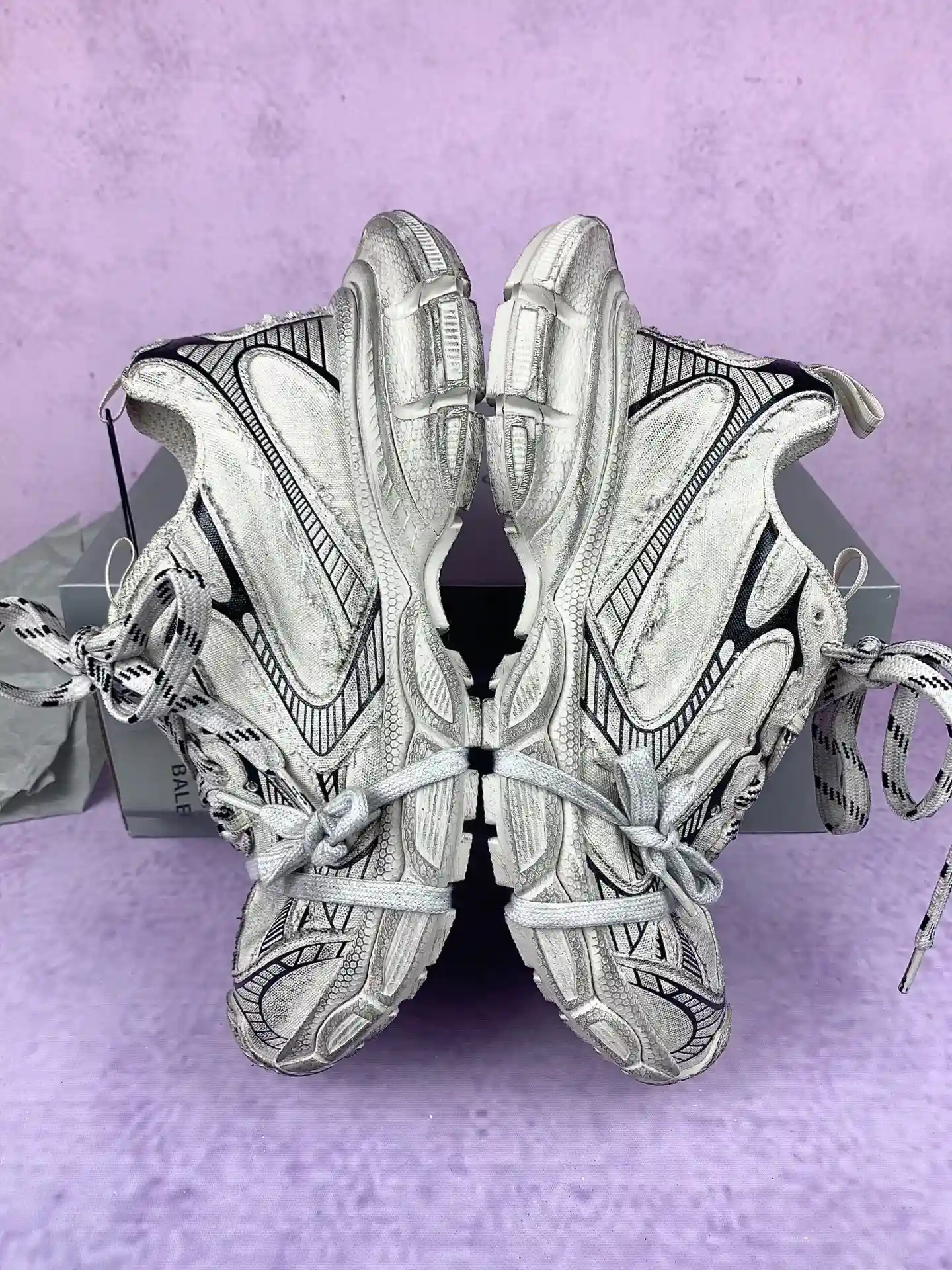 3XL Sneaker in Beige product photo from LabelPicks