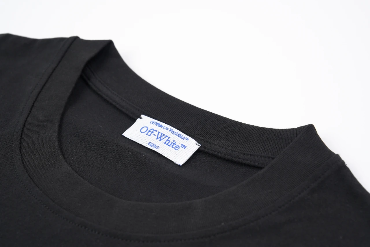Off-White Black White Spray Arrow T-Shirt product photo from LabelPicks