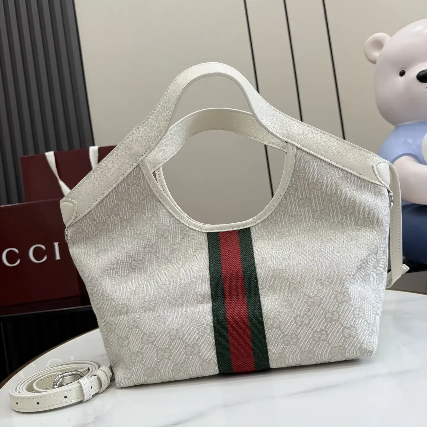 Gucci Generation White GG Supreme Canvas Tote Bag product photo from LabelPicks