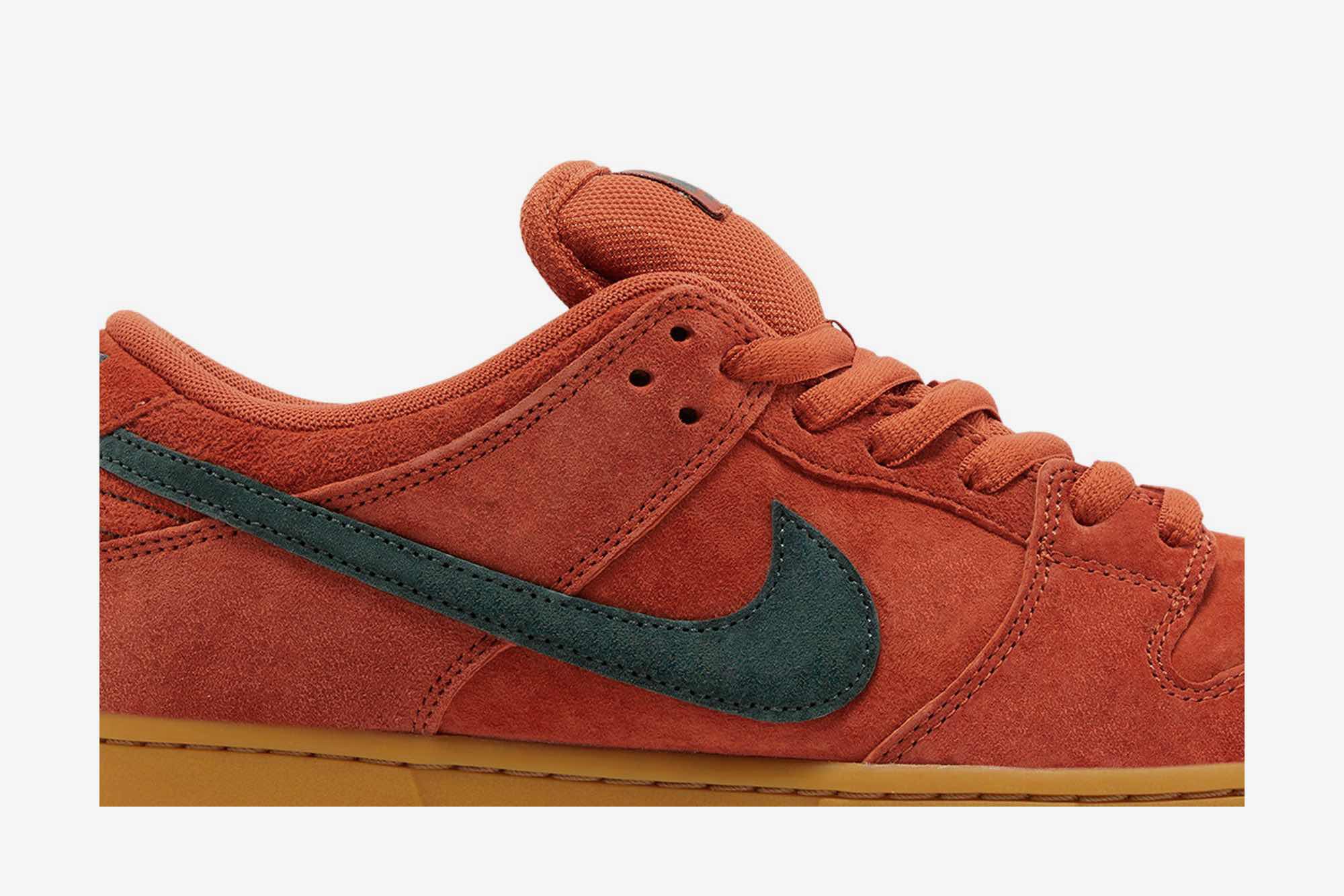 Nike SB Dunk Low ‘Burnt Sunrise’ HF3704-800