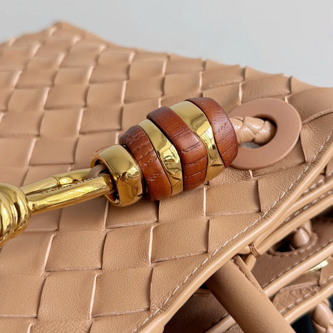 Bottega Veneta Andiamo Brown Intrecciato Woven Leather Top Handle Bag product photo from LabelPicks