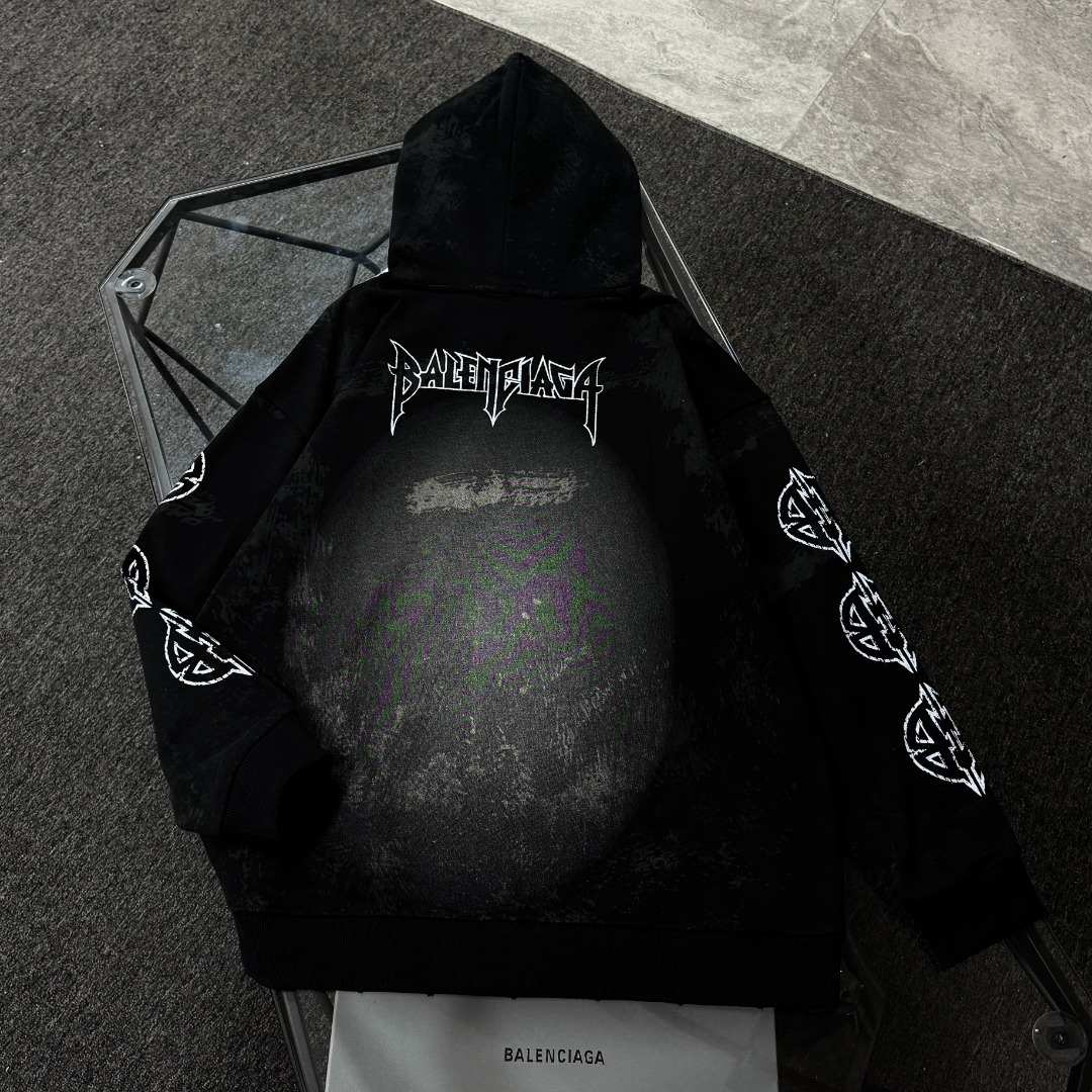 Paris Tower Print Long Sleeve Hoodies