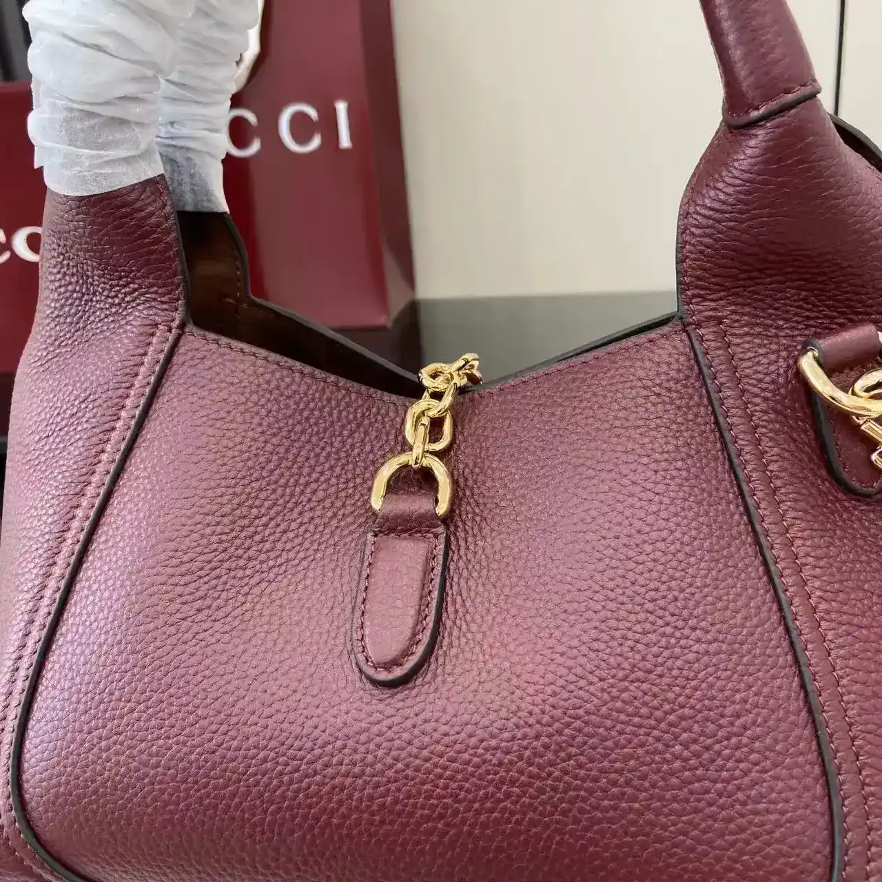 Gucci Red Grained Leather Shoulder Bag product photo from LabelPicks
