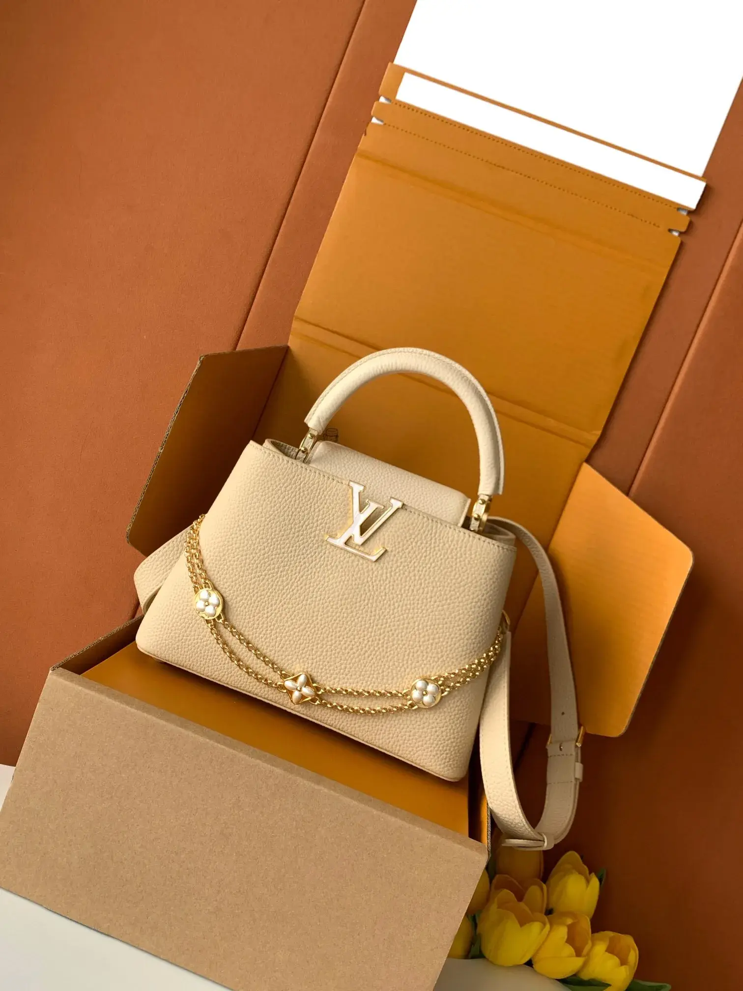 Louis Vuitton Capucines Calfskin Top Handle Bag product photo from LabelPicks
