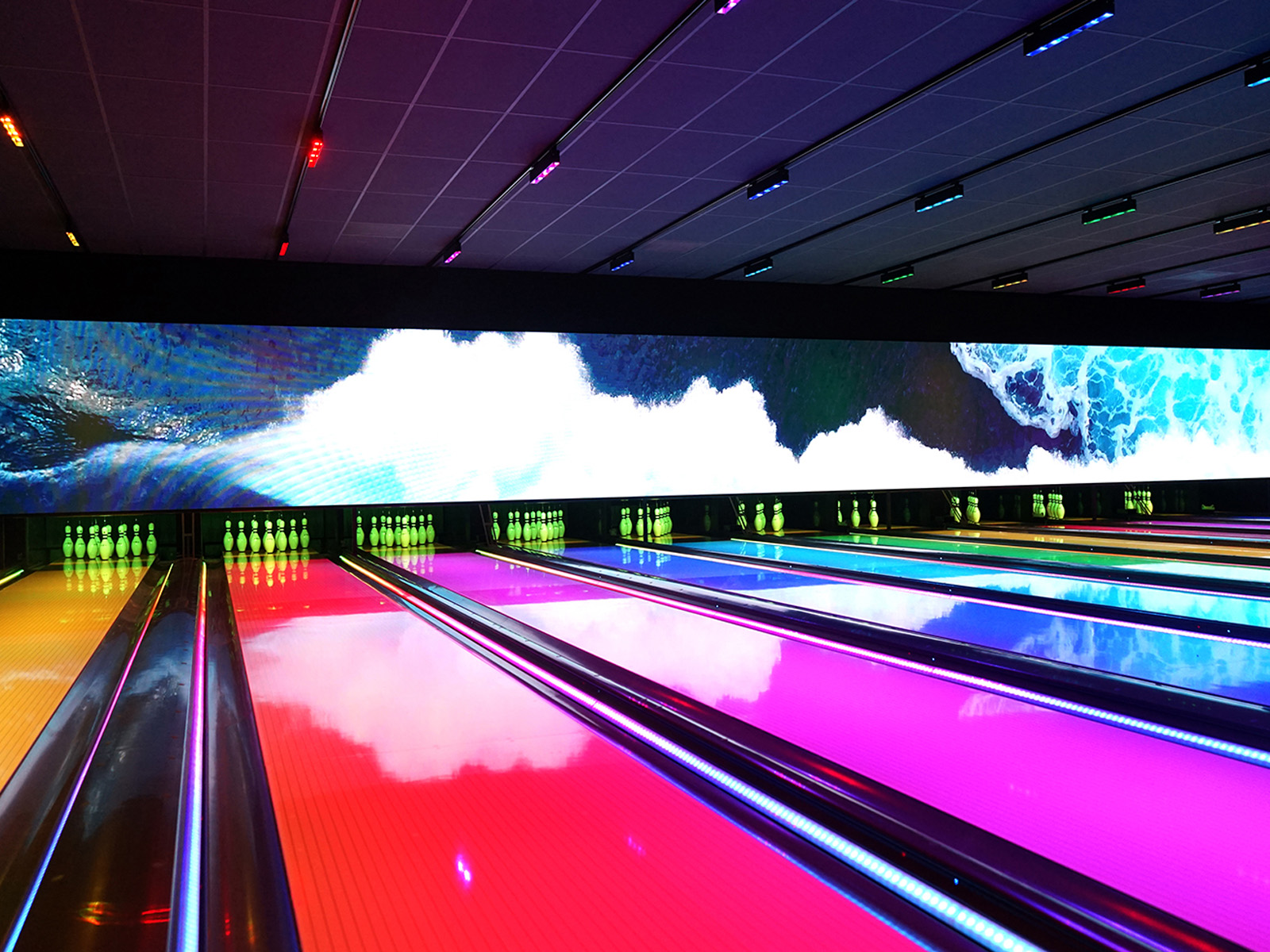 Bowling Wall Screen