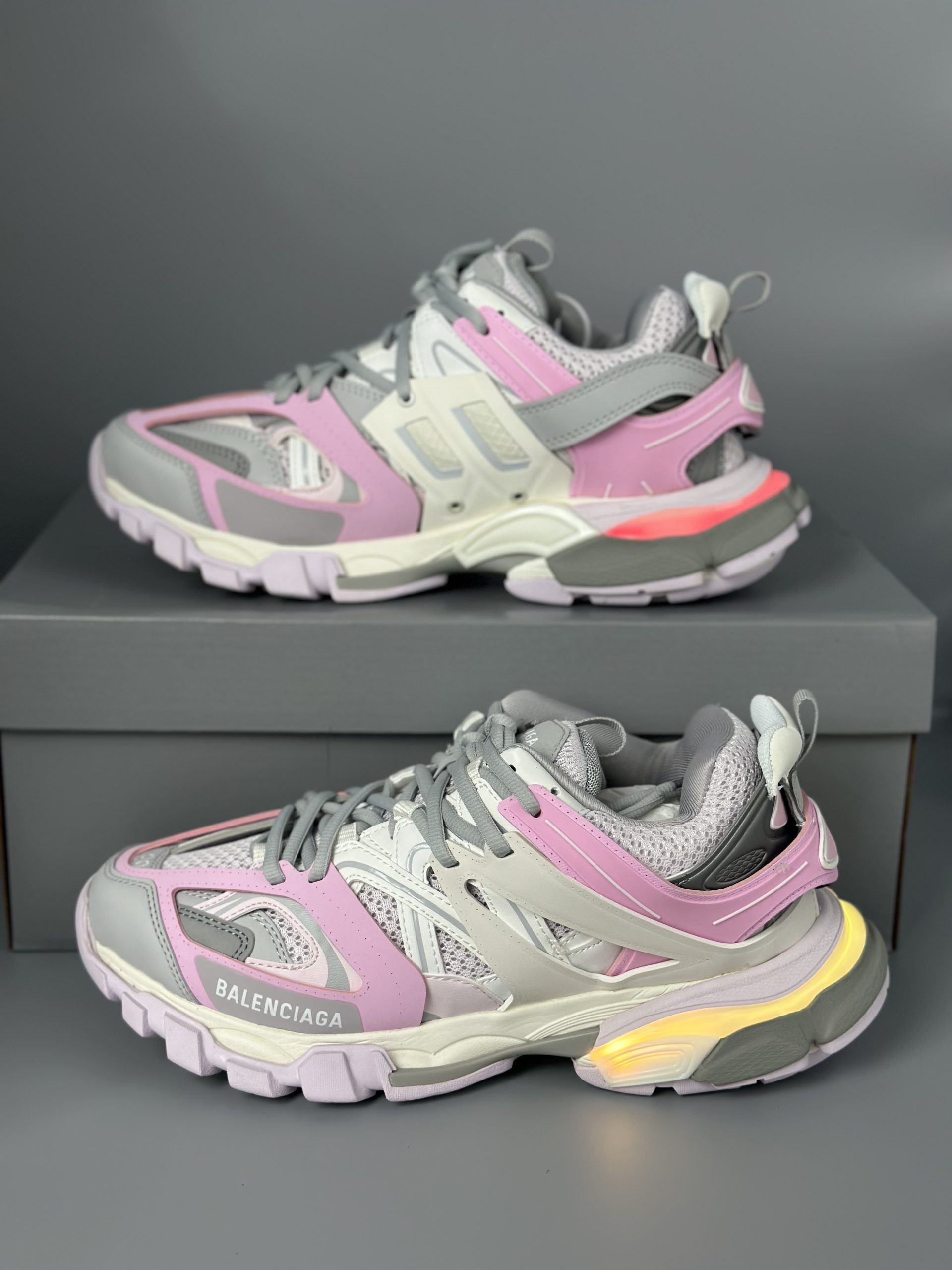 BLCG TRACK LED SNEAKER