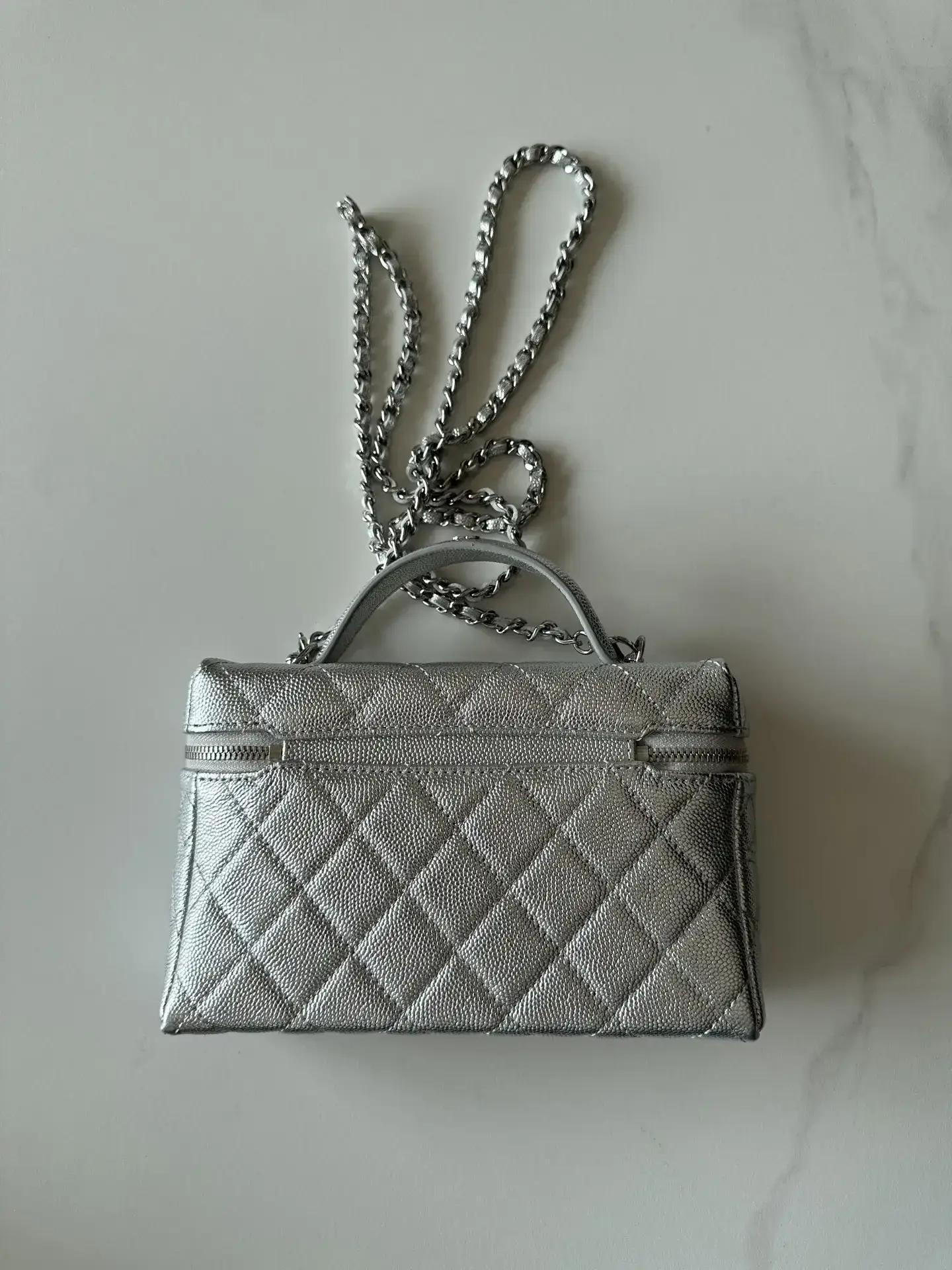 Chanel Versatile Shoulder Bag product photo from LabelPicks