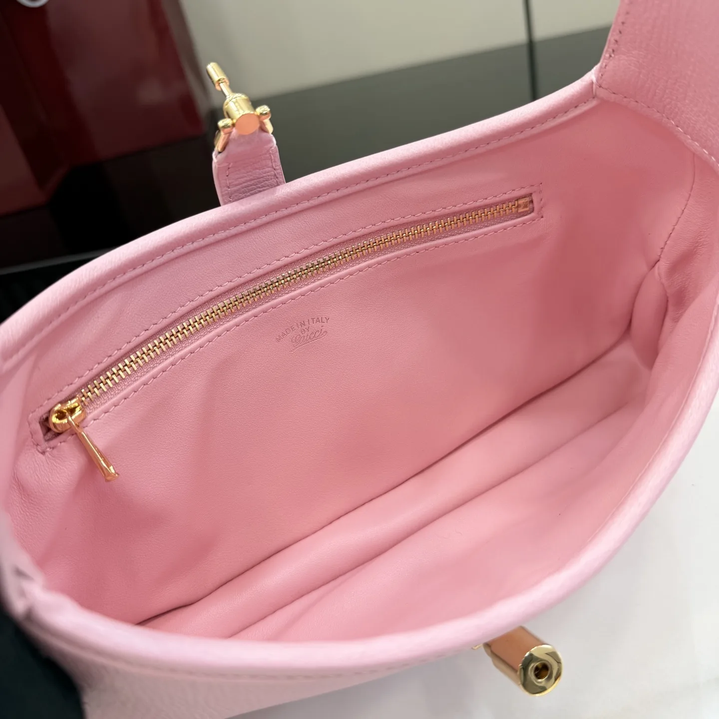 Gucci Jackie Pink Grained Leather Shoulder Bag product photo from LabelPicks