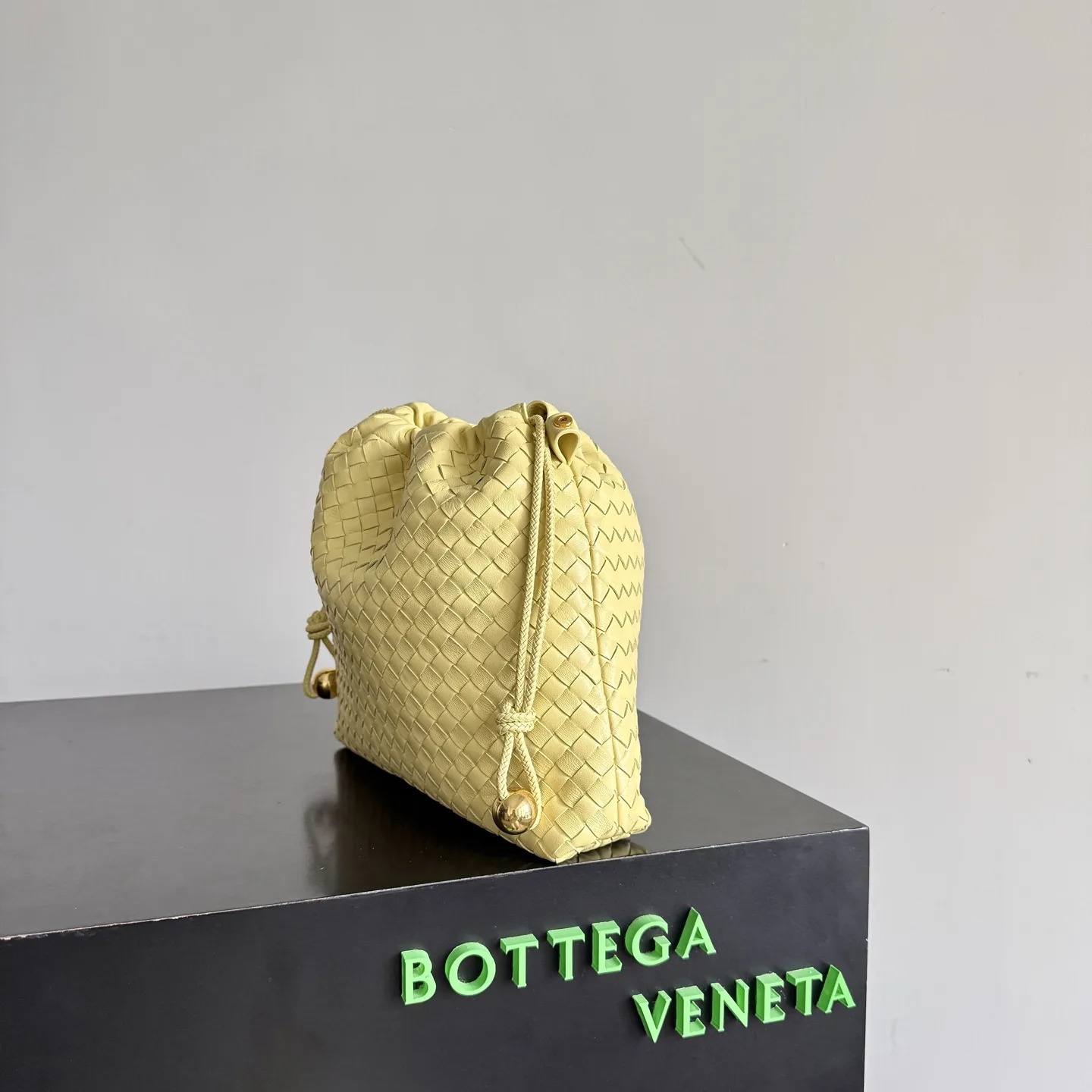 Bottega Veneta Intrecciato Woven Leather Dustbag Bucket Bag product photo from LabelPicks