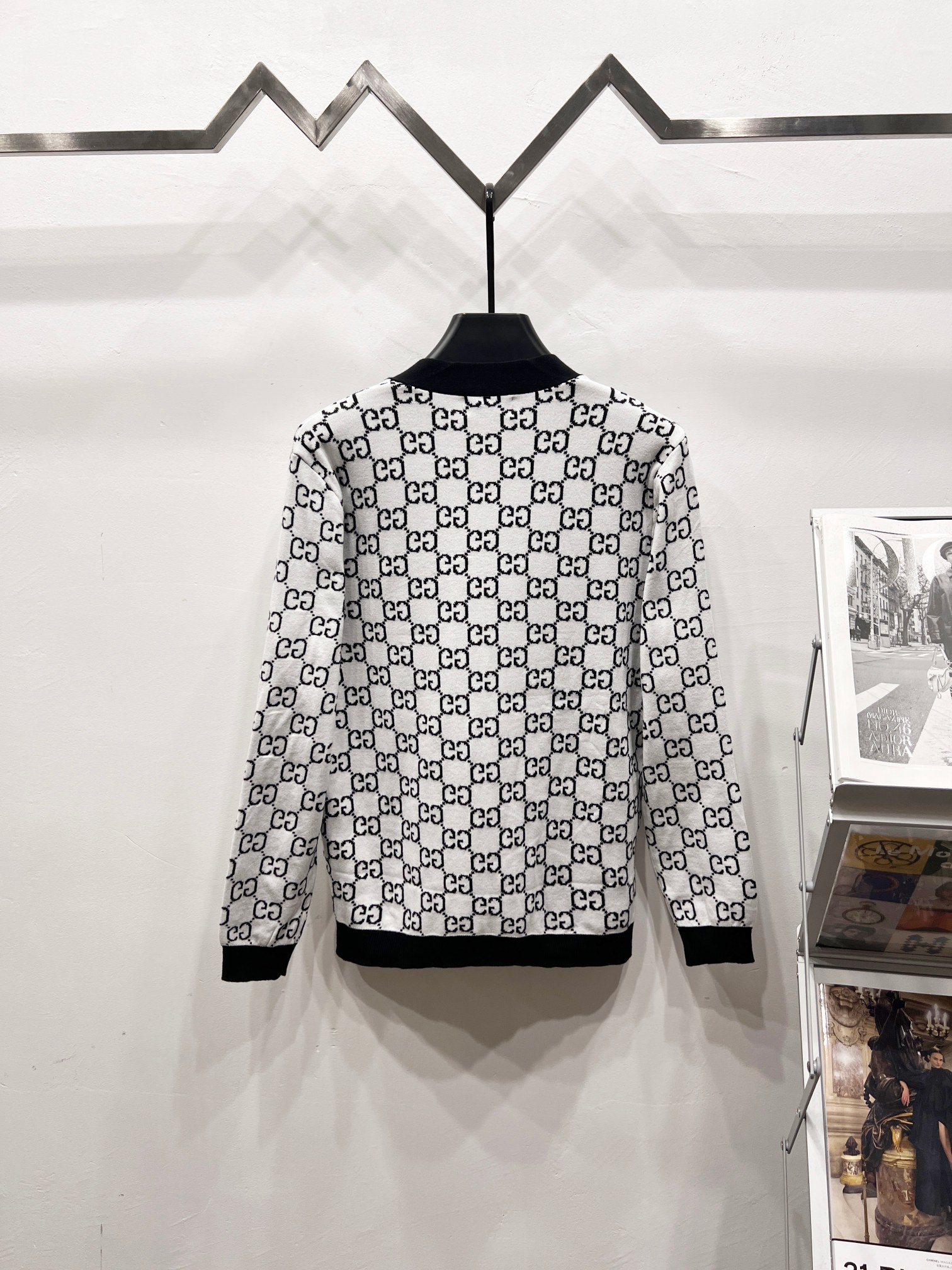 1021 Circle  sweatershirts