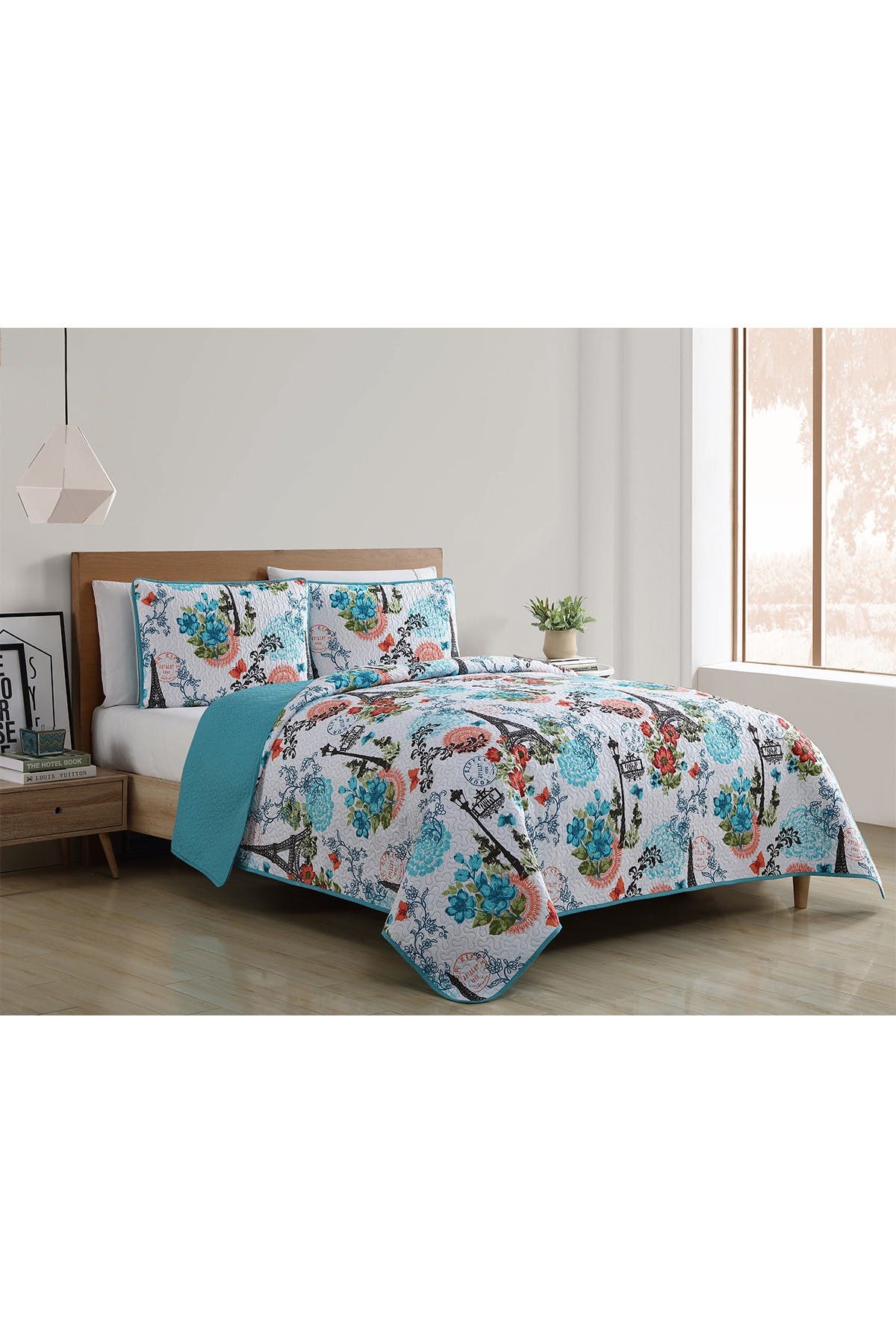 VCNY HOME Eiffel Reversible Quilt Set - King