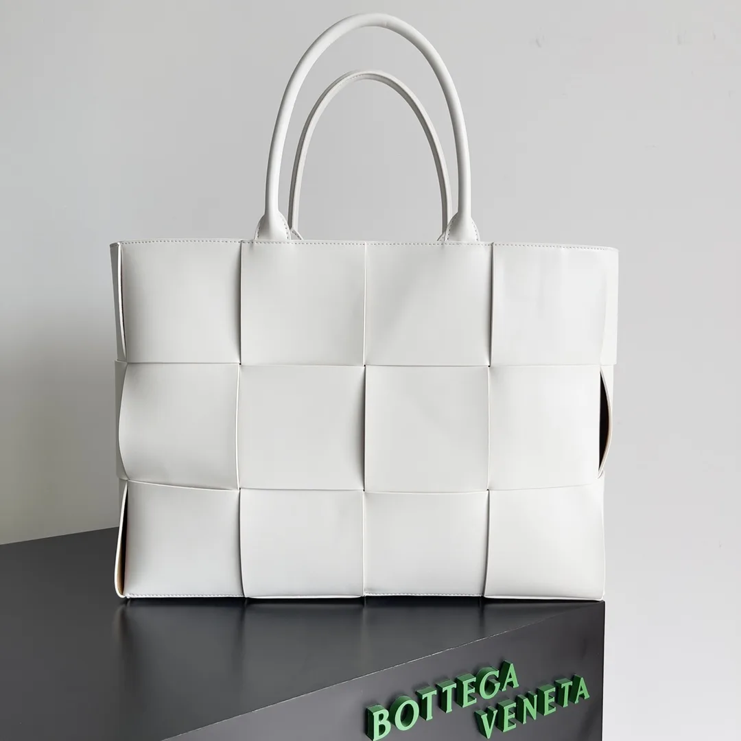 Bottega Veneta Work-Ready Tote Bag product photo from LabelPicks