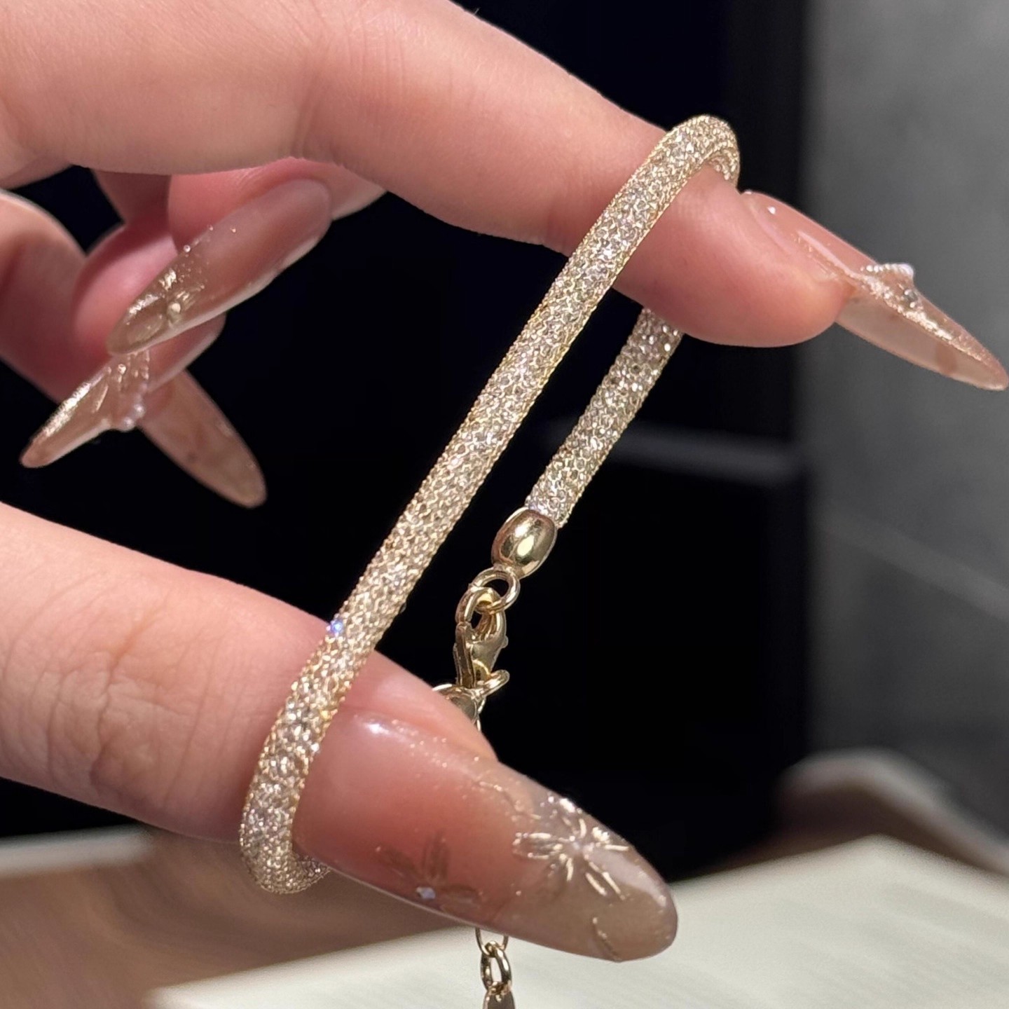 Money bag bracelet for women, made of 925 sterling silver, featuring a shimmering mesh design, lightweight and luxurious, a popular and high-end accessory