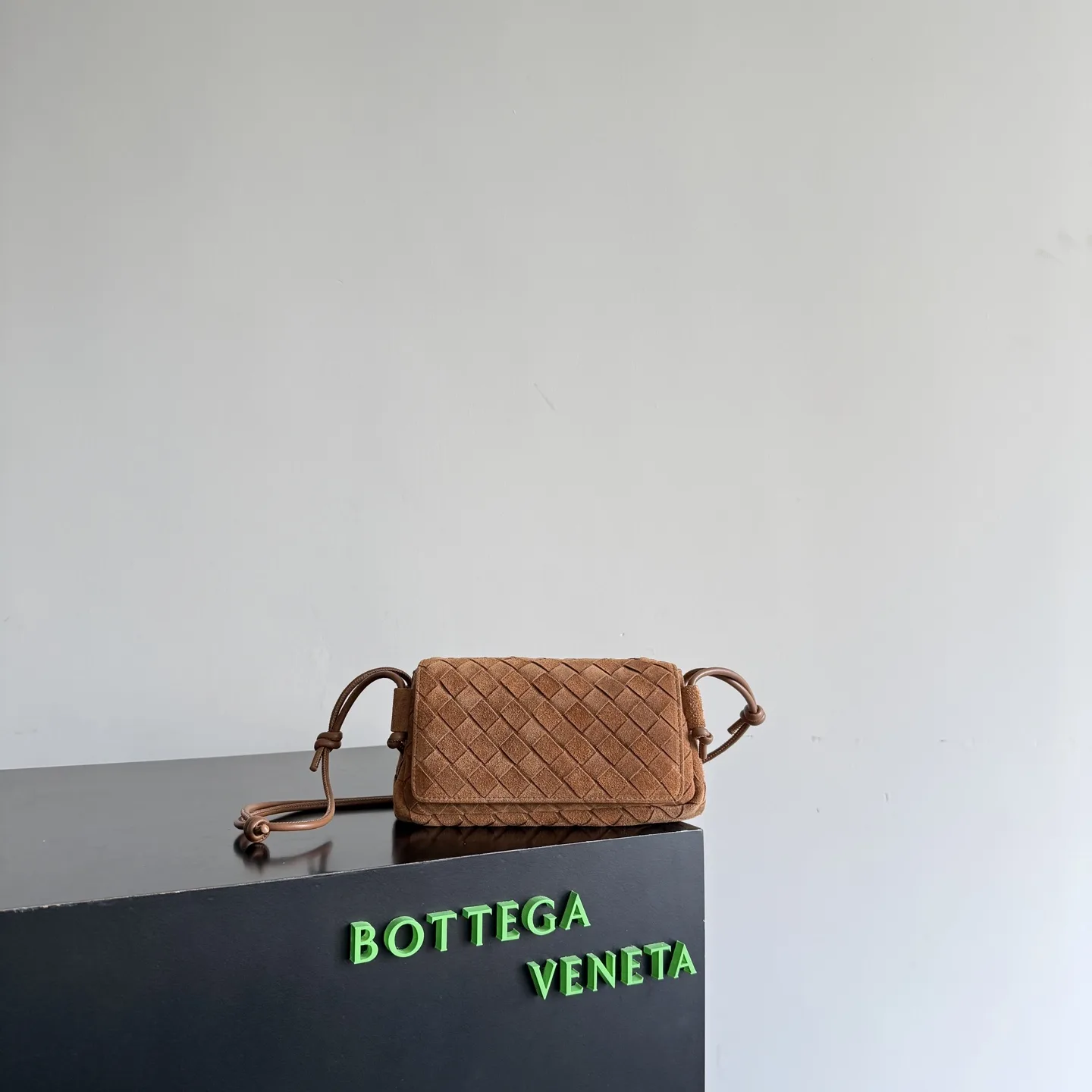 Bottega Veneta Notturno Clutch product photo from LabelPicks