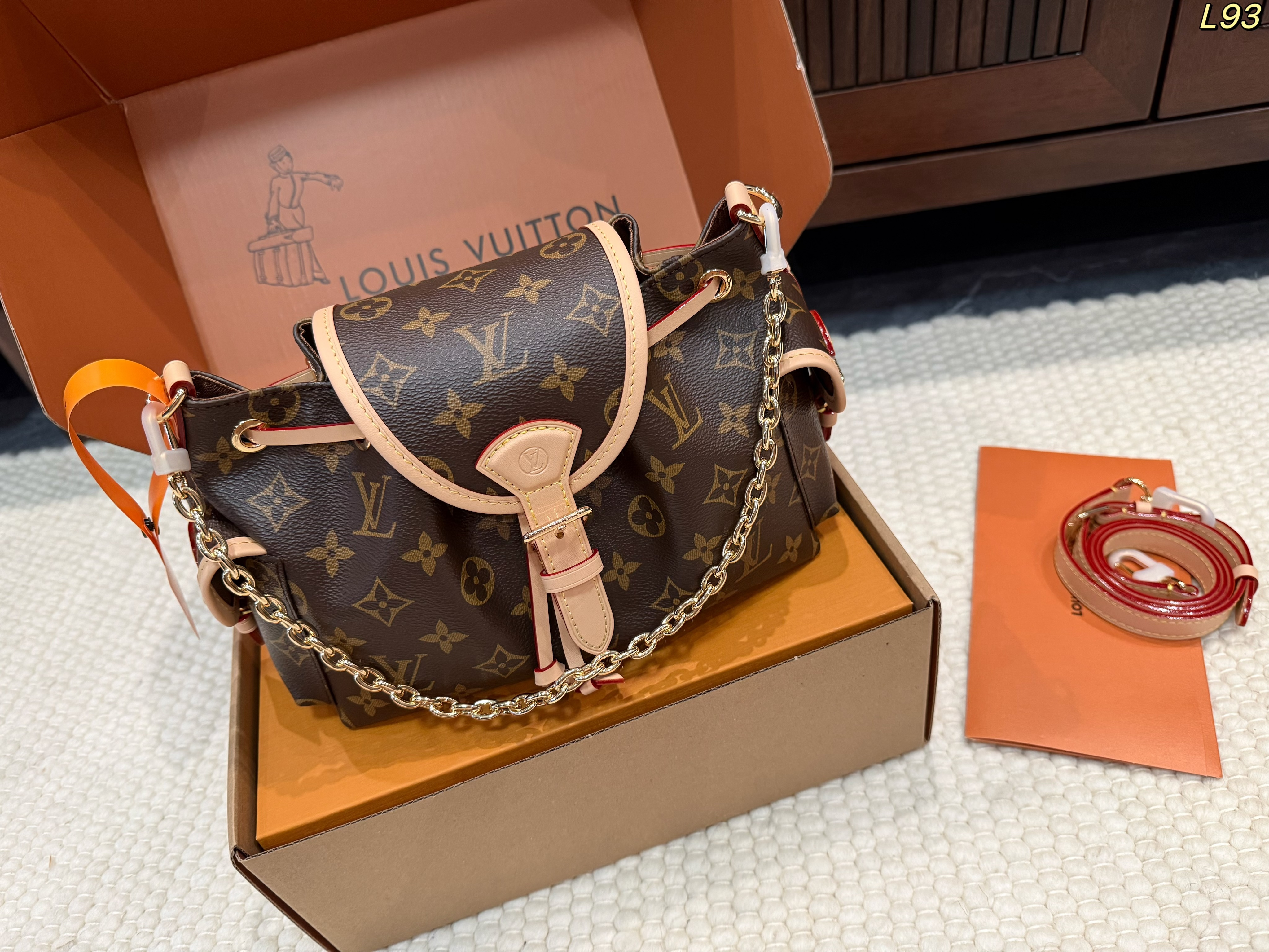 LV Odyssee Chain-strap crossbody bag