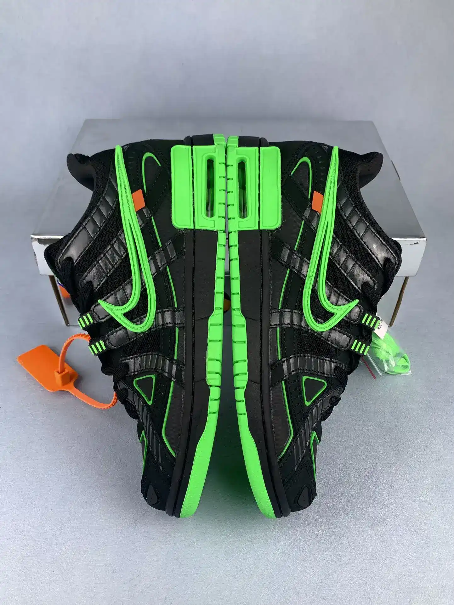 Nike Air Rubber Dunk x Off-White Shoes product photo from LabelPicks