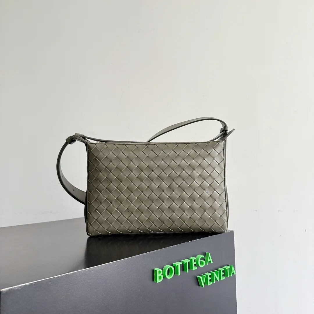 Bottega Veneta Intrecciato Woven Leather Tote Bag product photo from LabelPicks