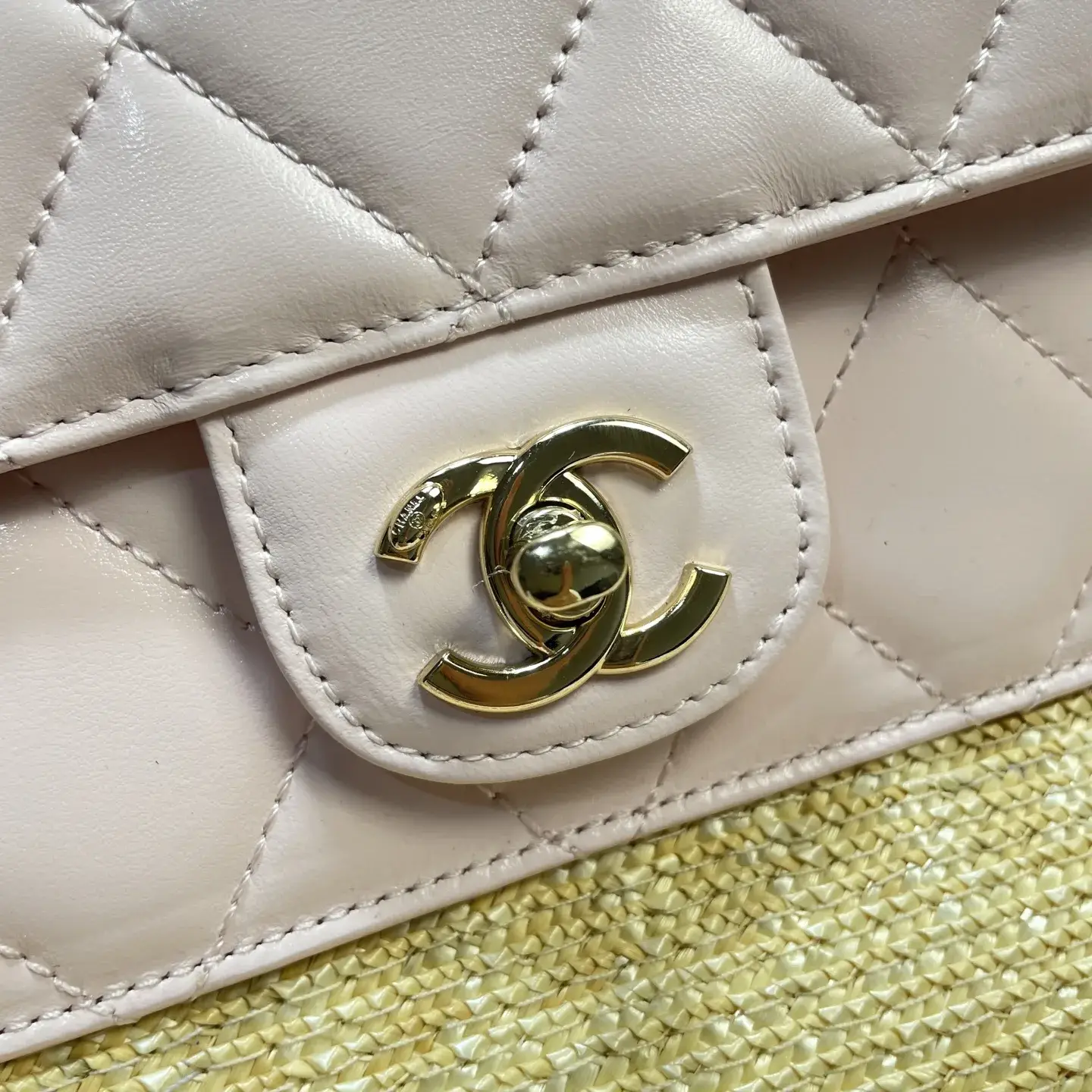 Chanel White Straw Woven Tote Bag product photo from LabelPicks