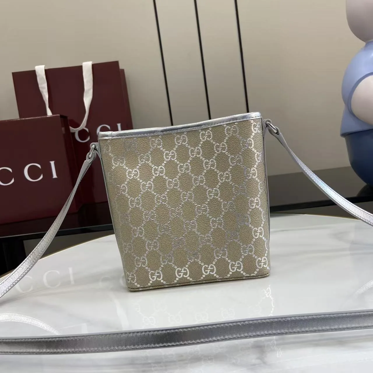 Gucci Soft-Structured Bucket Bag product photo from LabelPicks